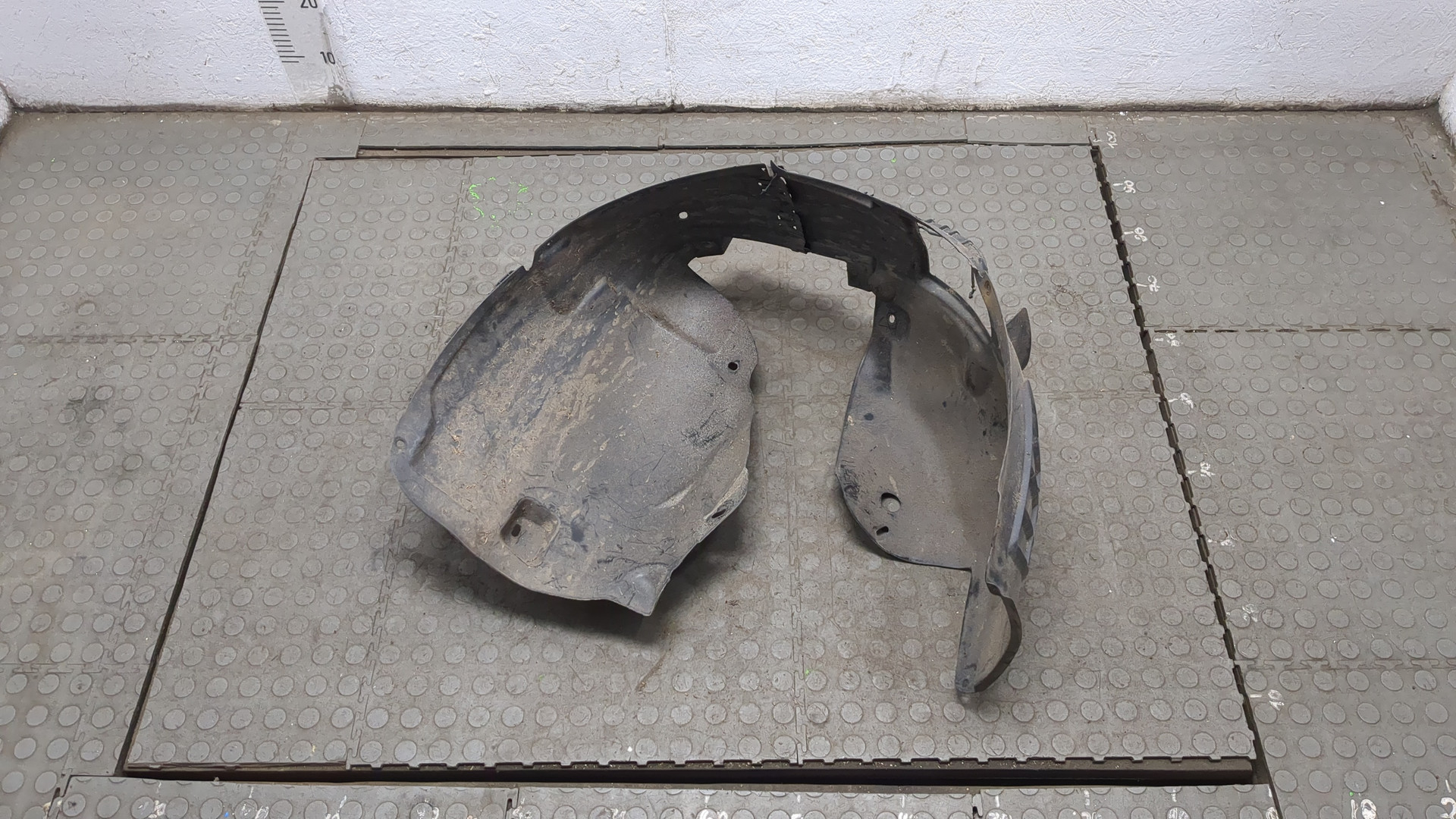 Локер передний правый