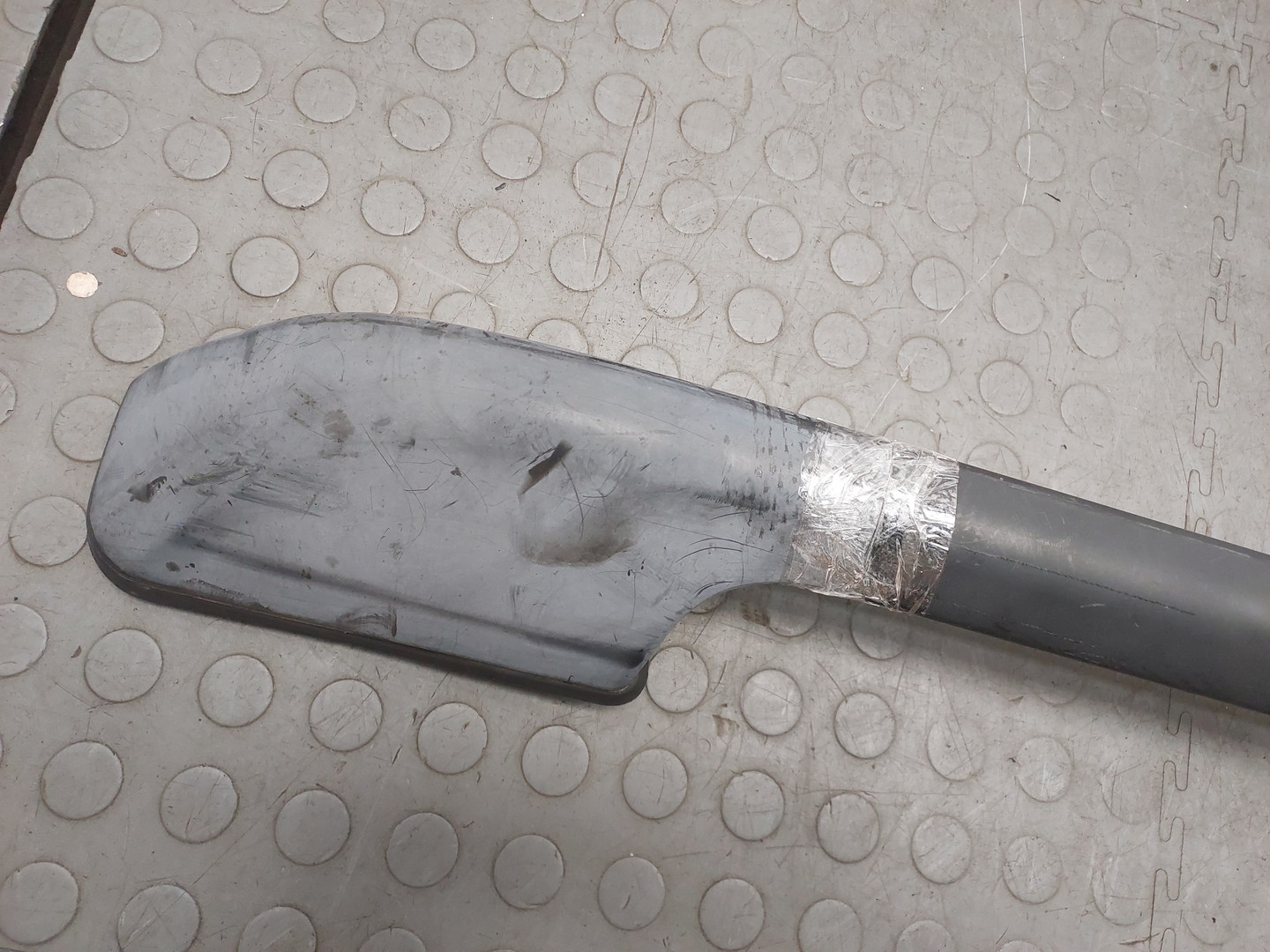 Рейлинг (релинг) правый (планка на крышу)