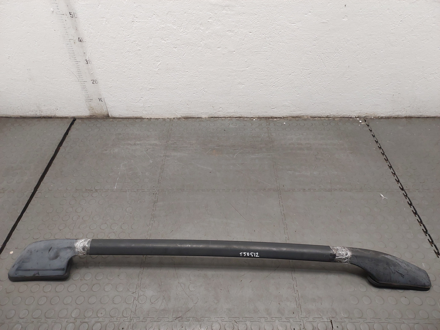 Рейлинг (релинг) правый (планка на крышу)