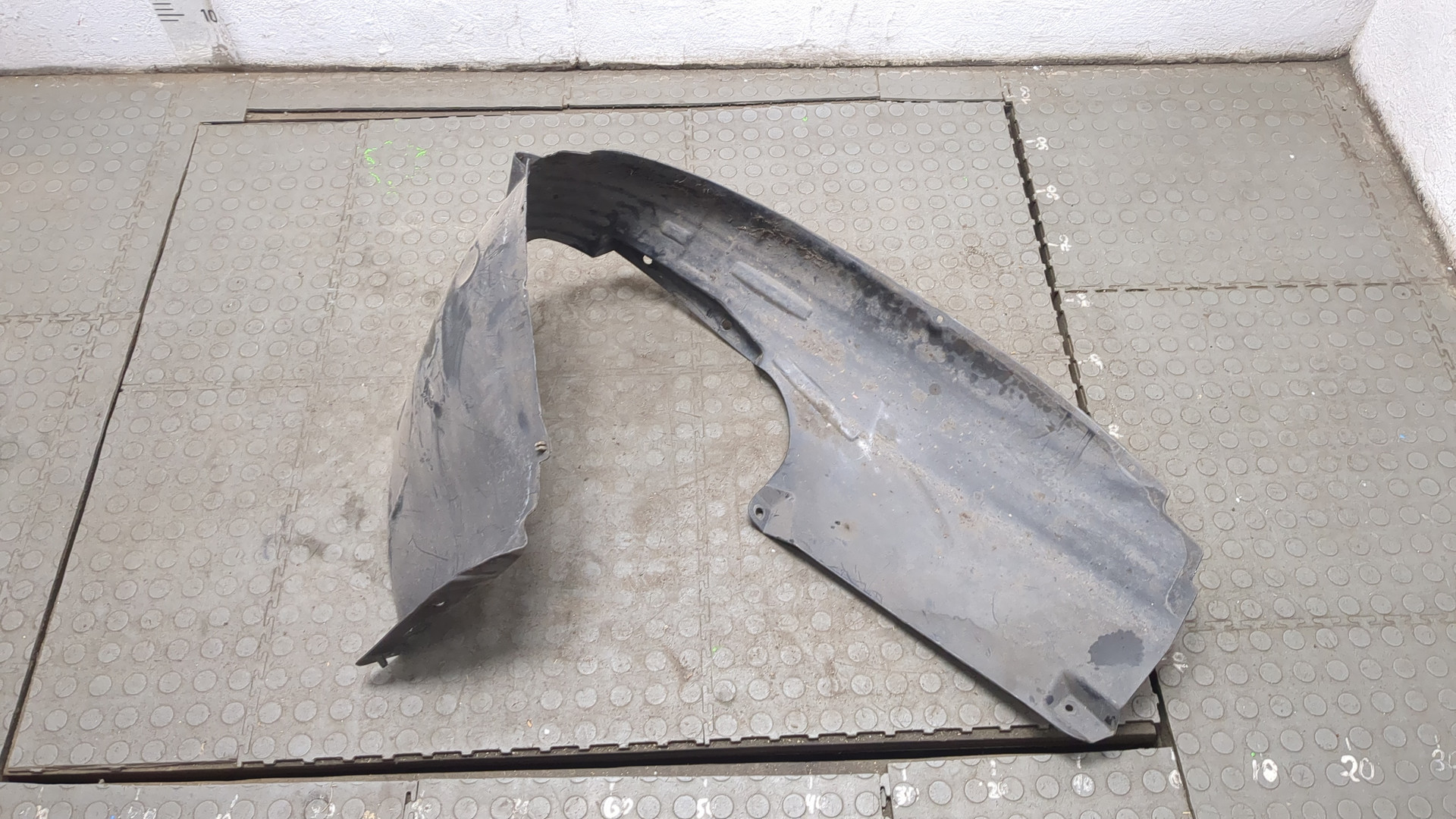 Локер передний левый