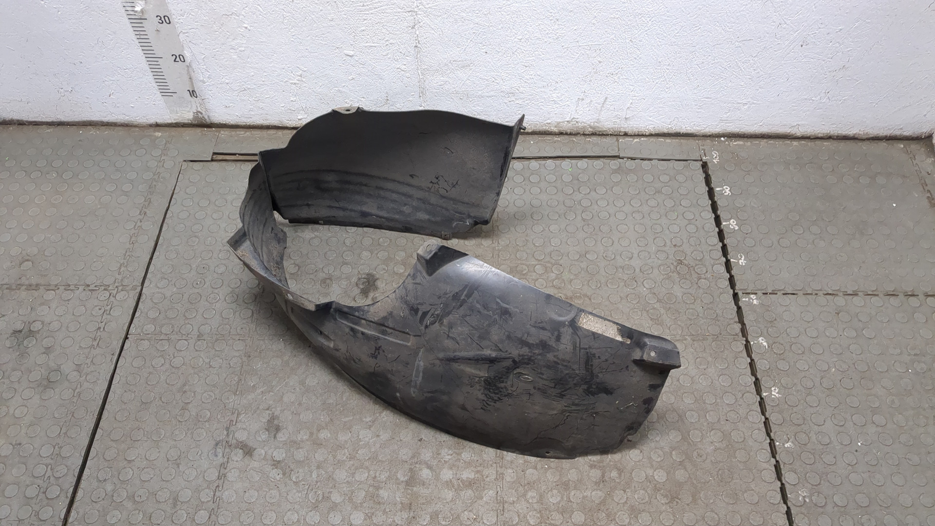 Локер передний левый