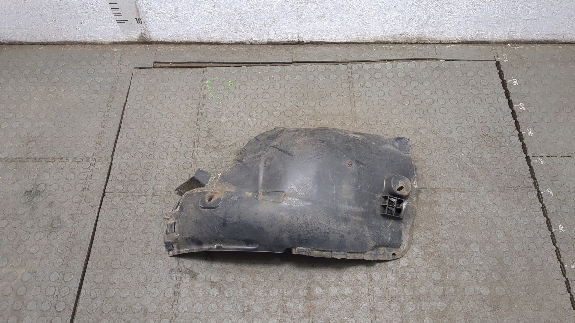 Локер передний левый