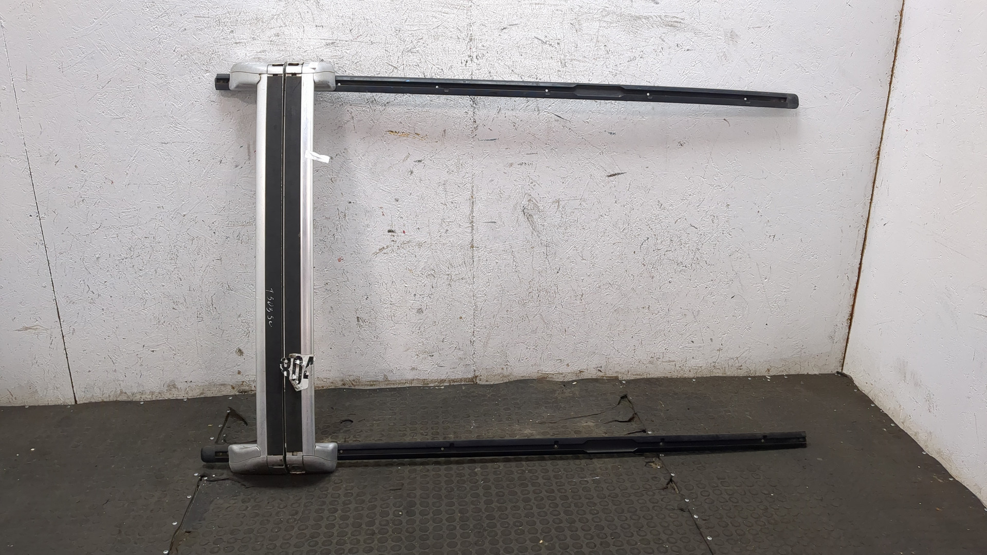 Рейлинги (релинг) к-кт (планки на крышу)