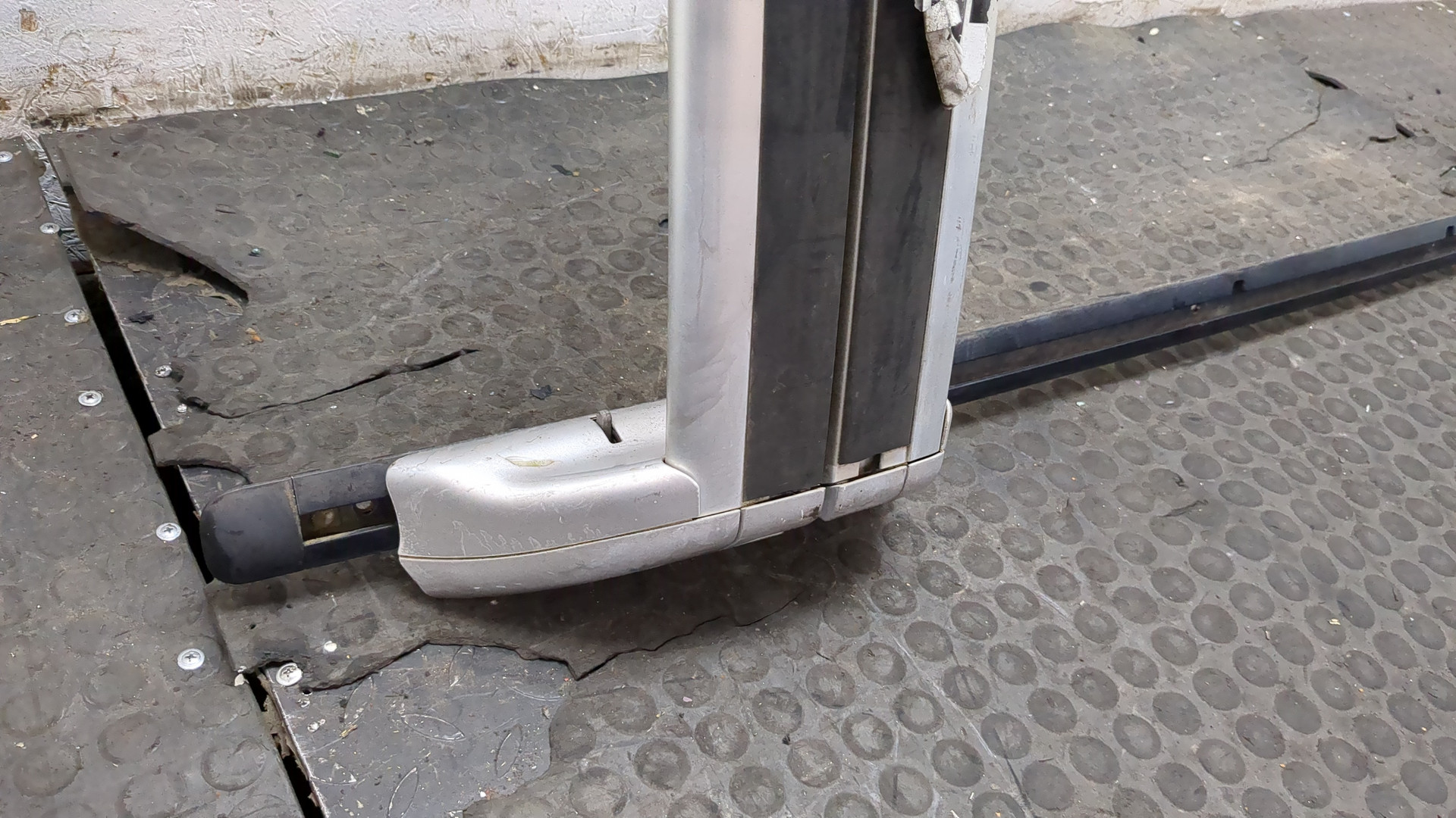 Рейлинги (релинг) к-кт (планки на крышу)