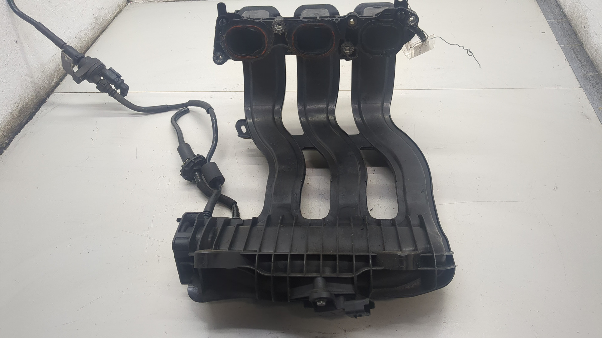 Коллектор впускной