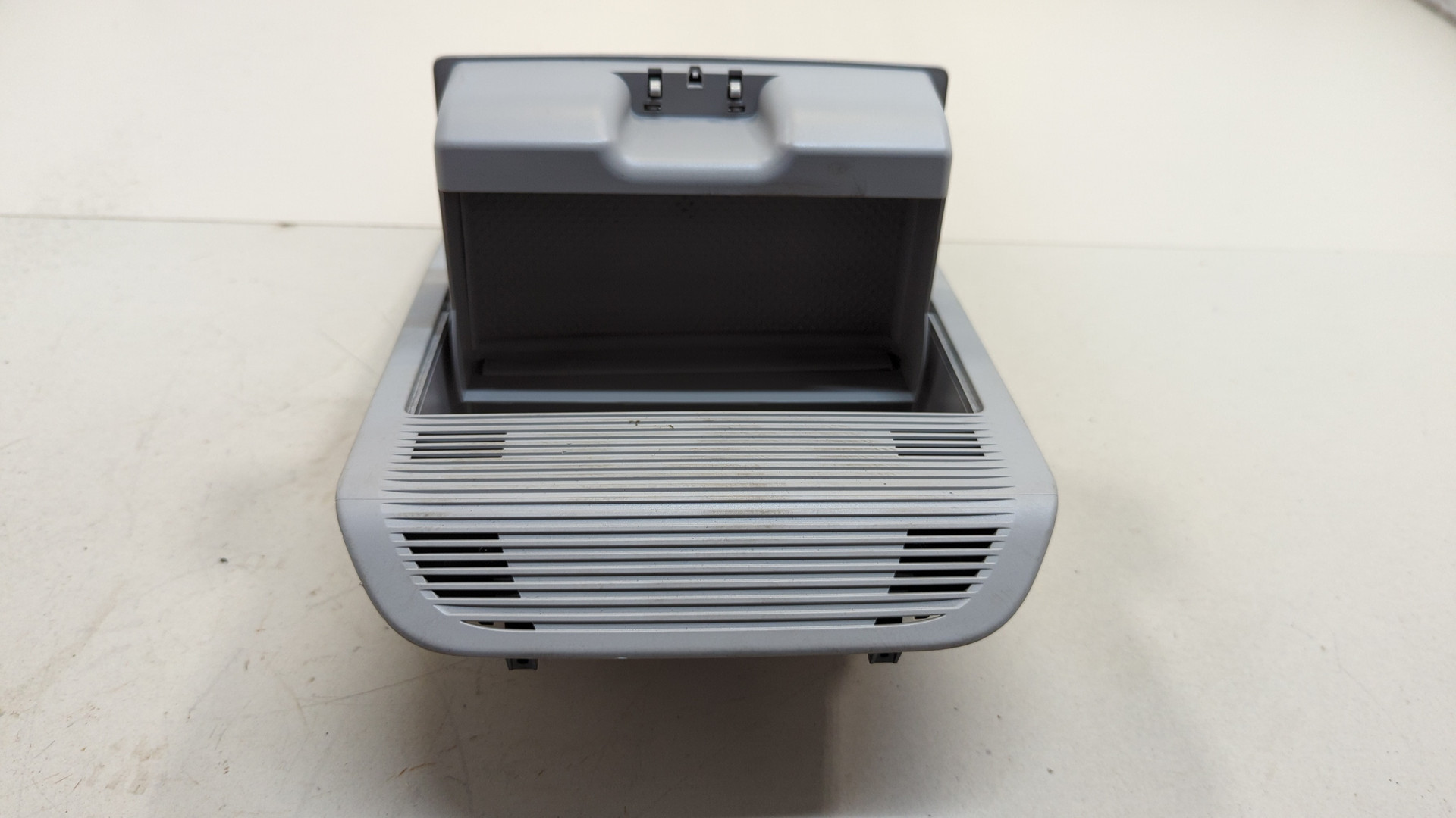 Плафон салонный