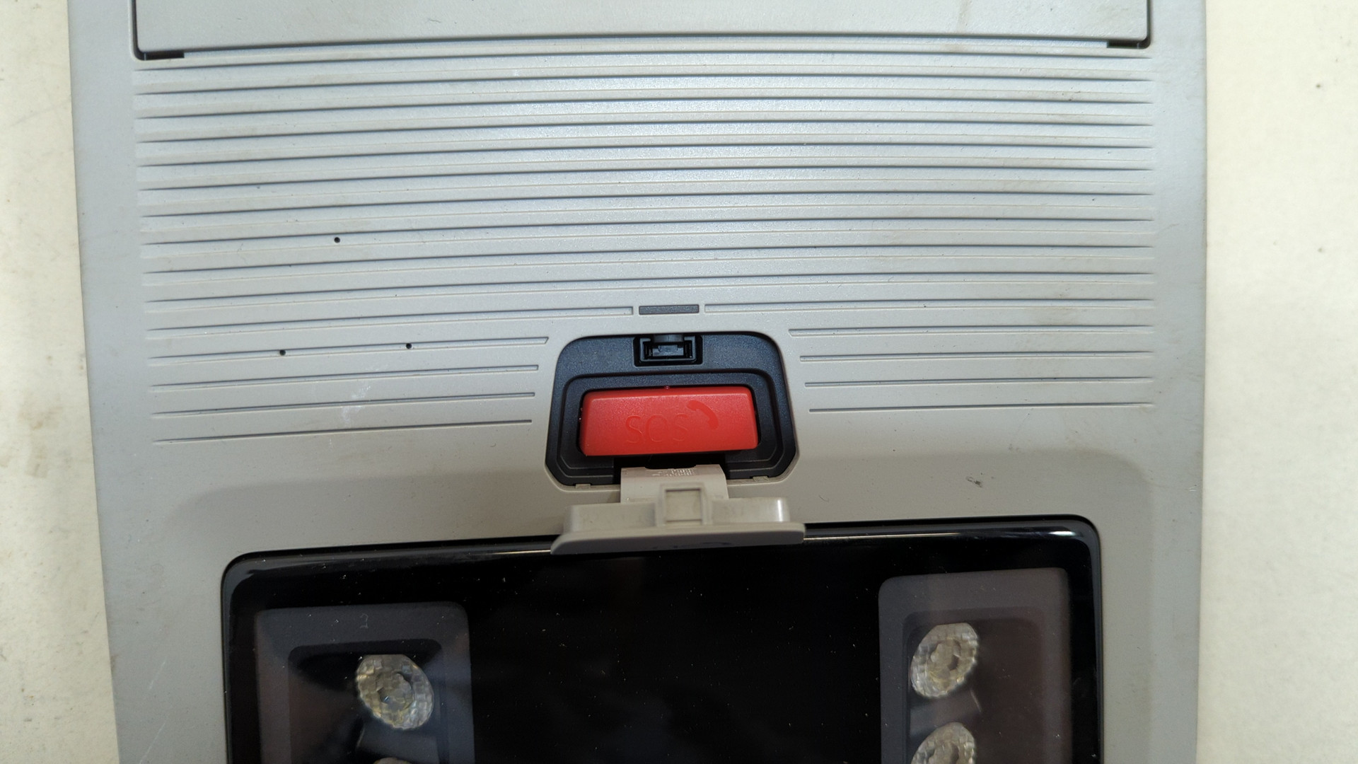 Плафон салонный