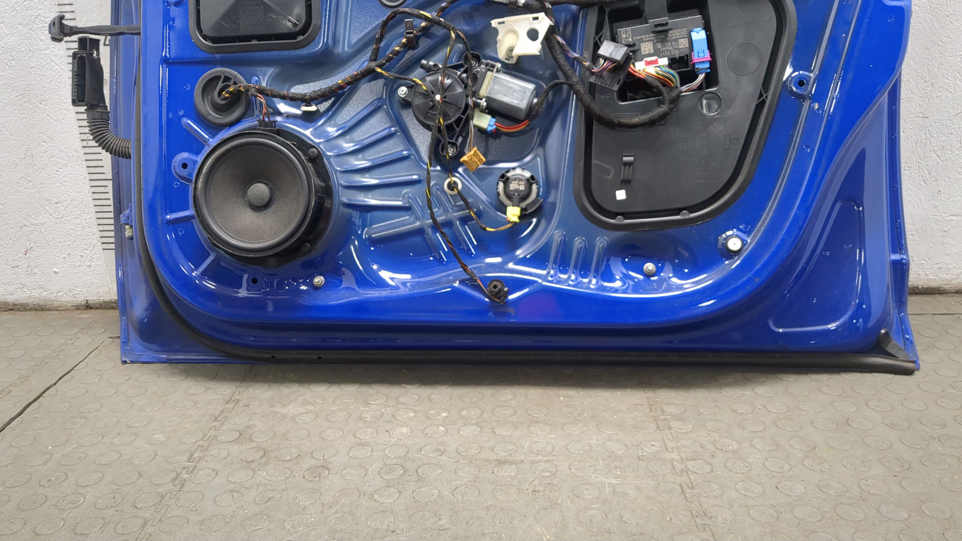 Дверь передняя правая