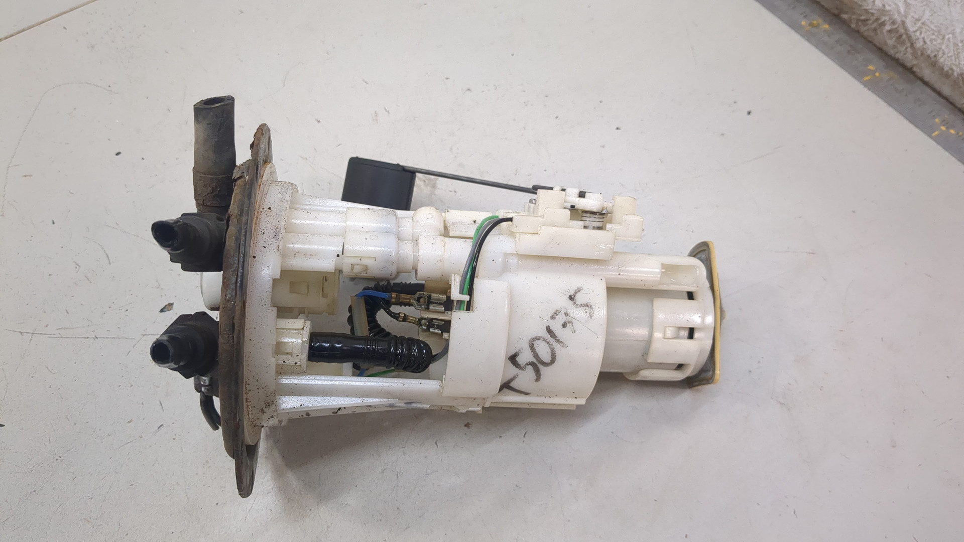 Насос топливный электрический