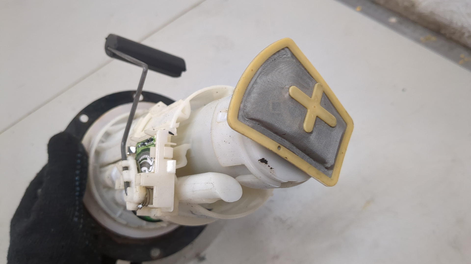 Насос топливный электрический