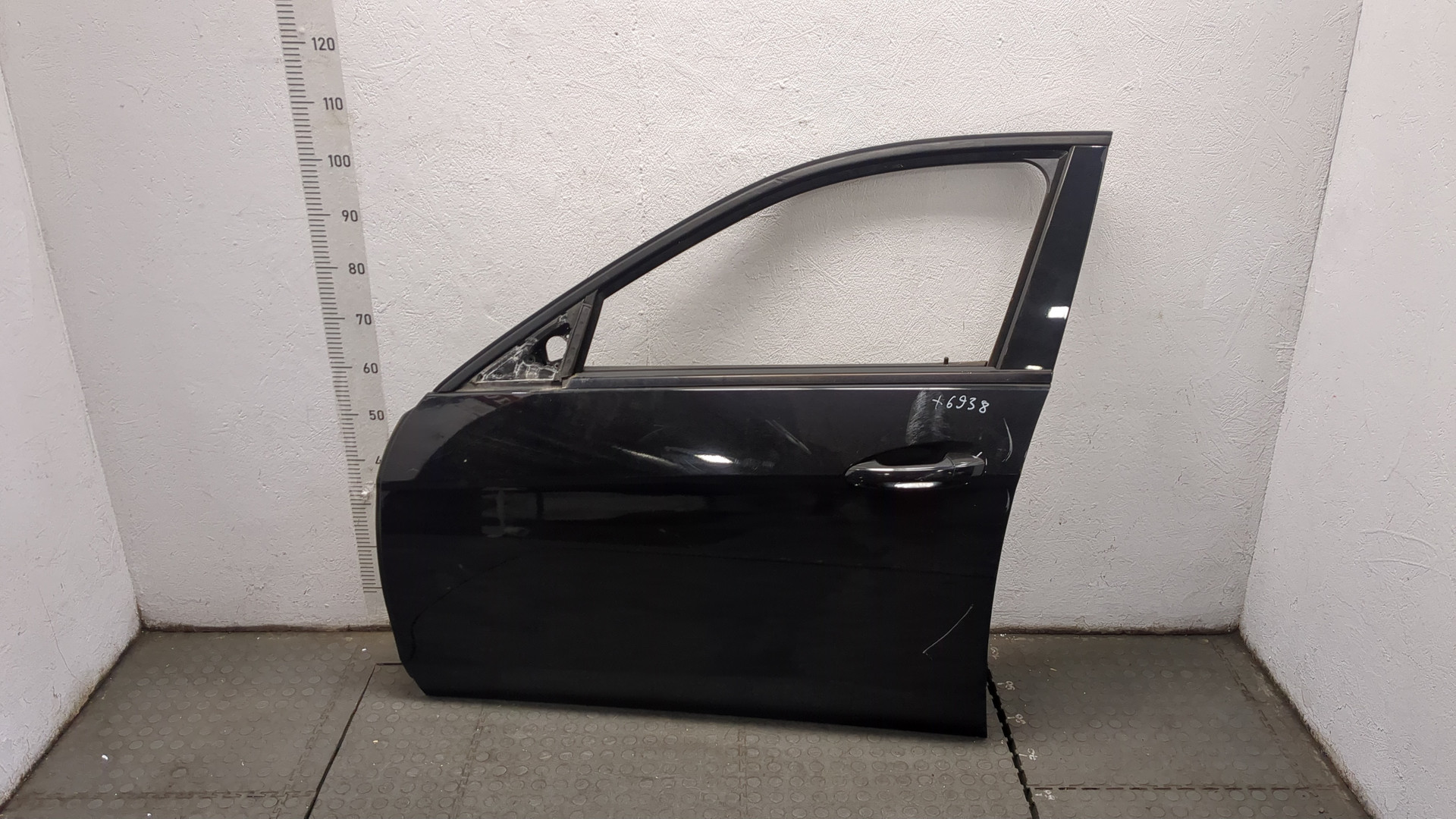 Дверь передняя левая