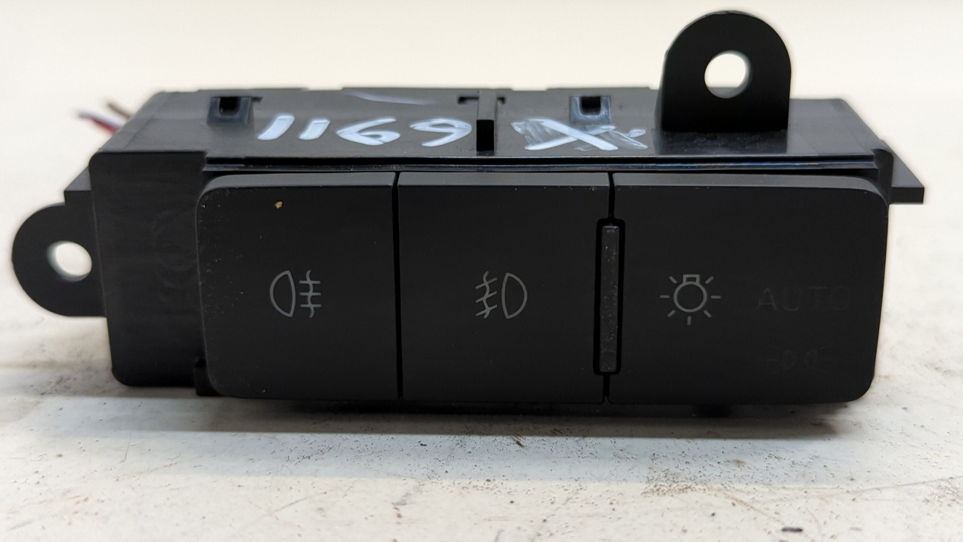 Кнопка света противотуманных фар