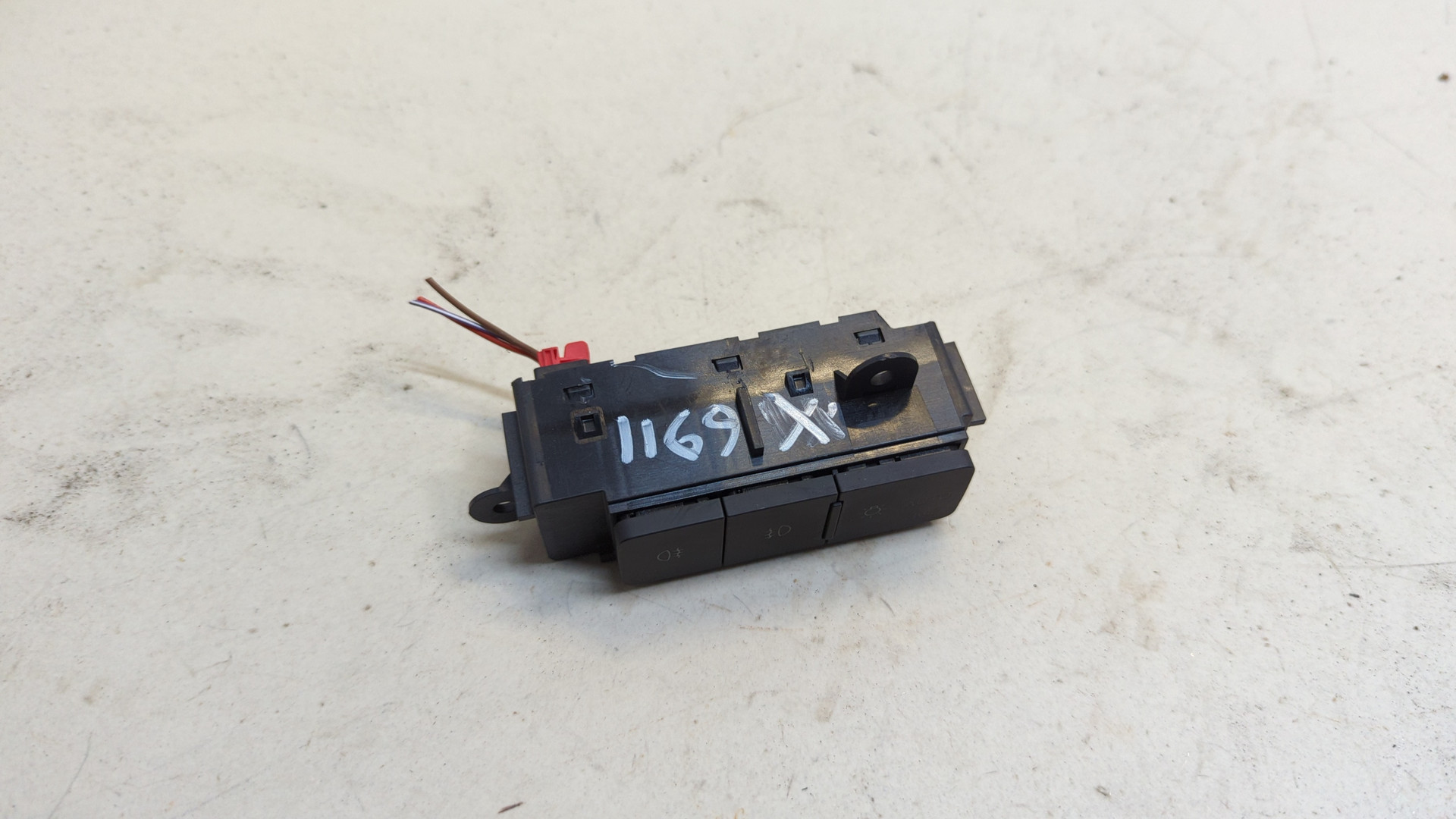 Кнопка света противотуманных фар