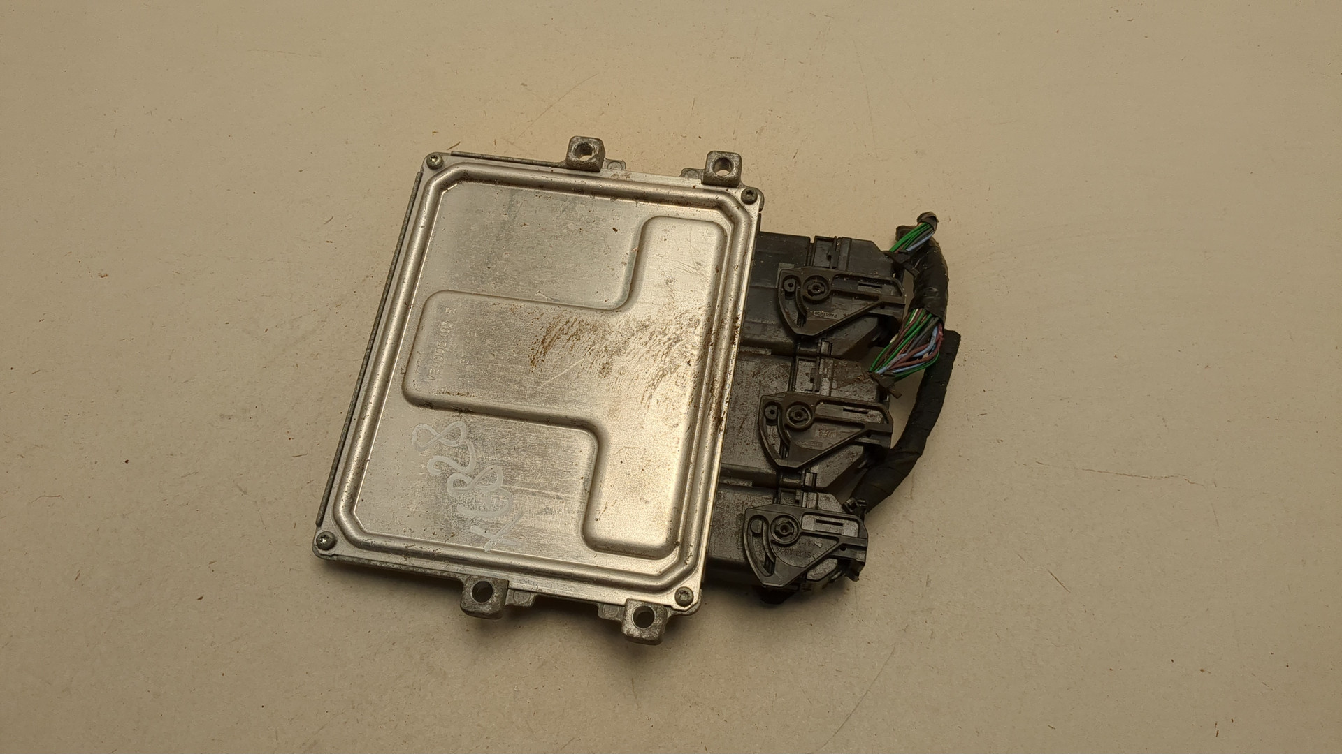 Блок управления двигателем