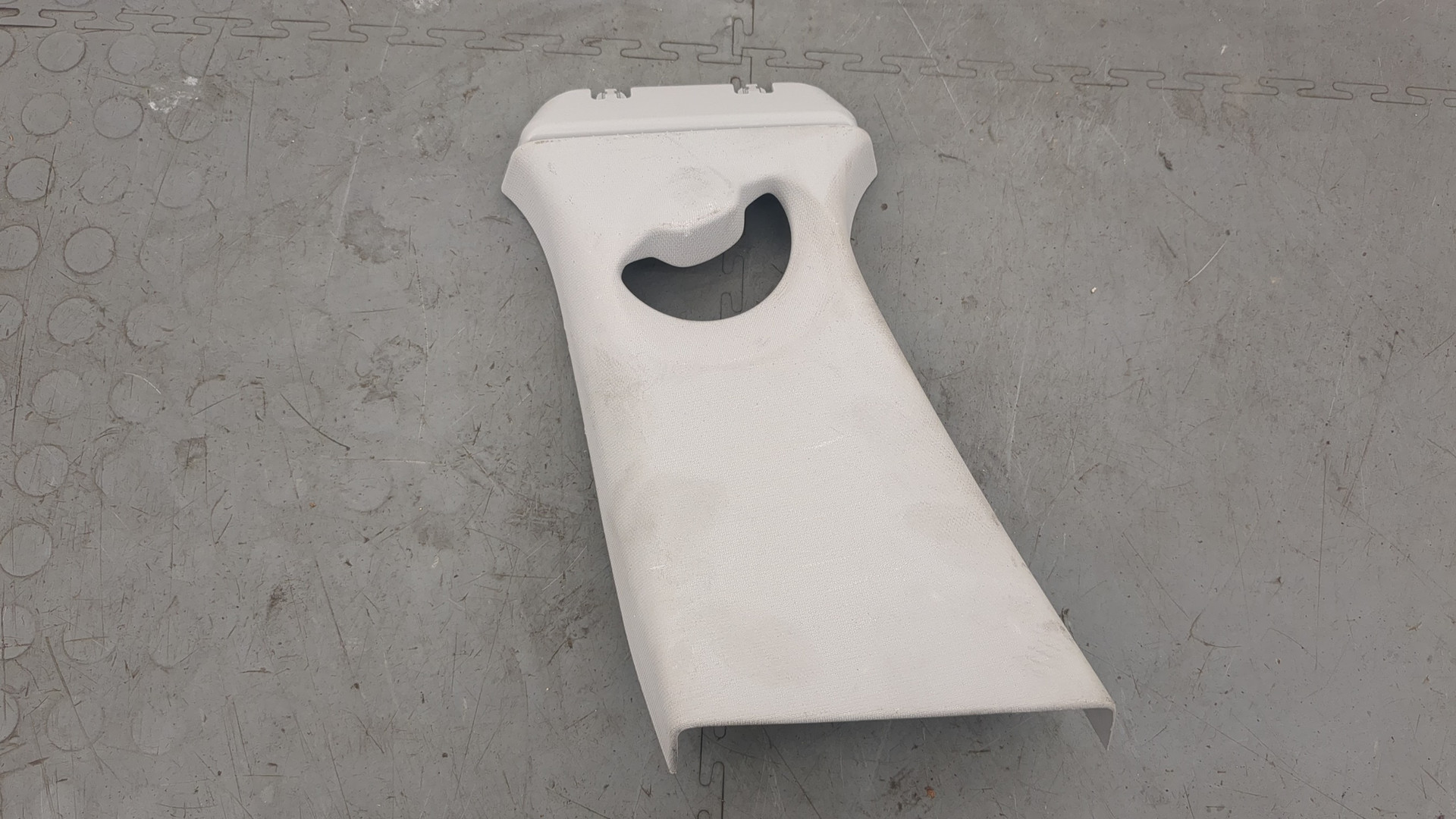 Обшивка стойки