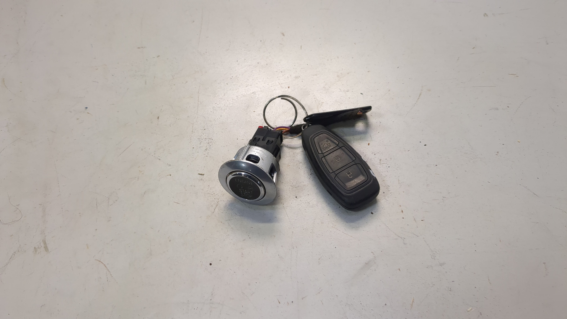 Ключ зажигания