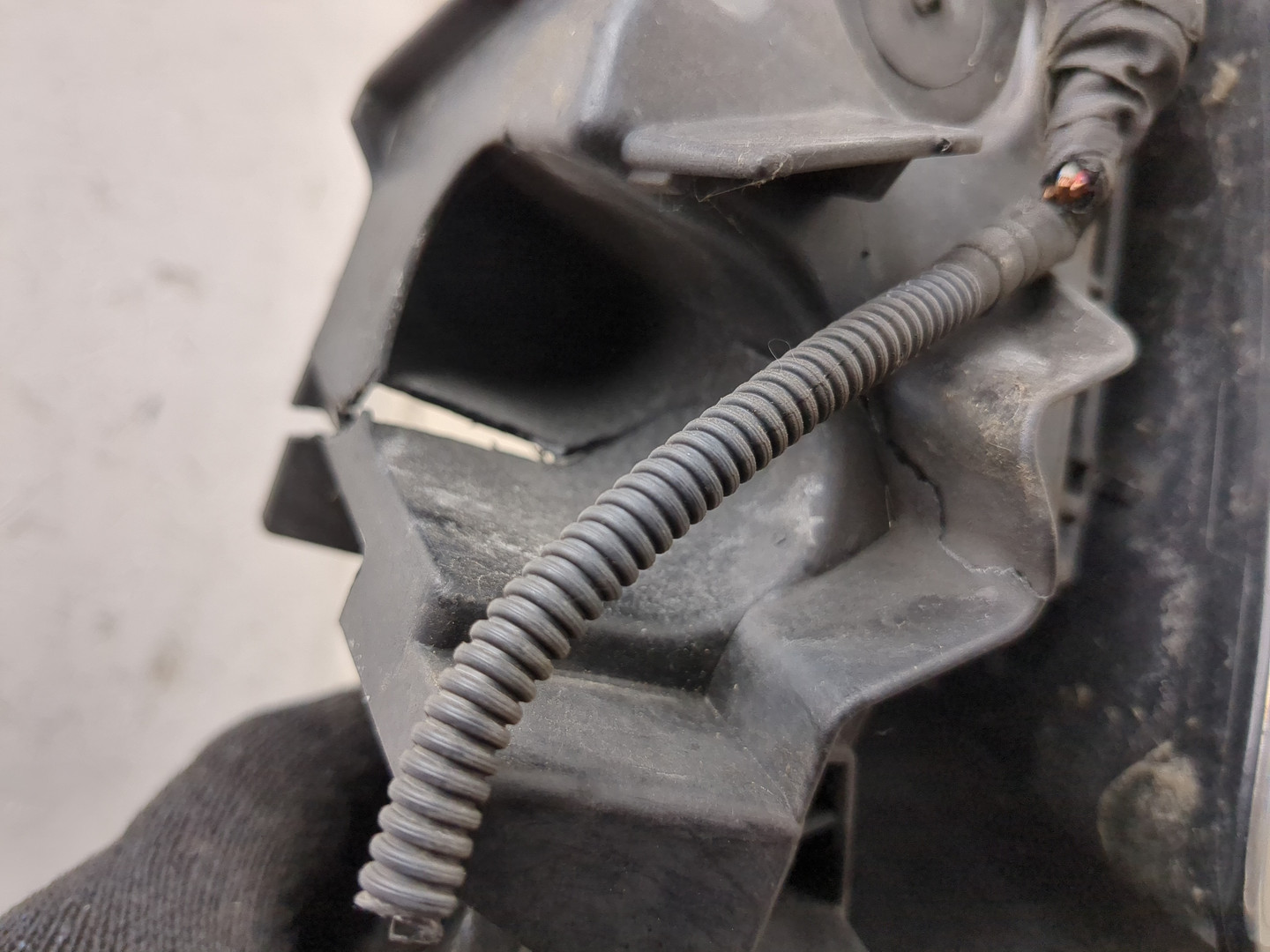 Фара правая