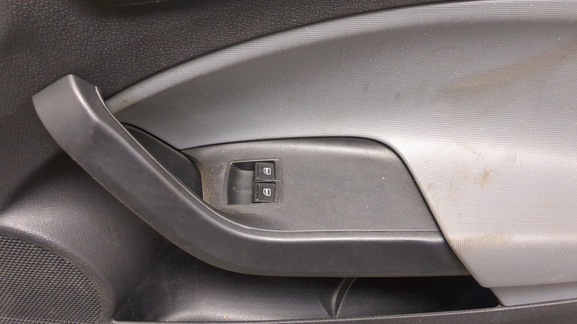 Дверь передняя правая