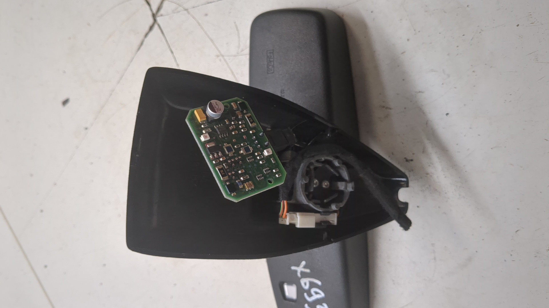 Зеркало заднего вида