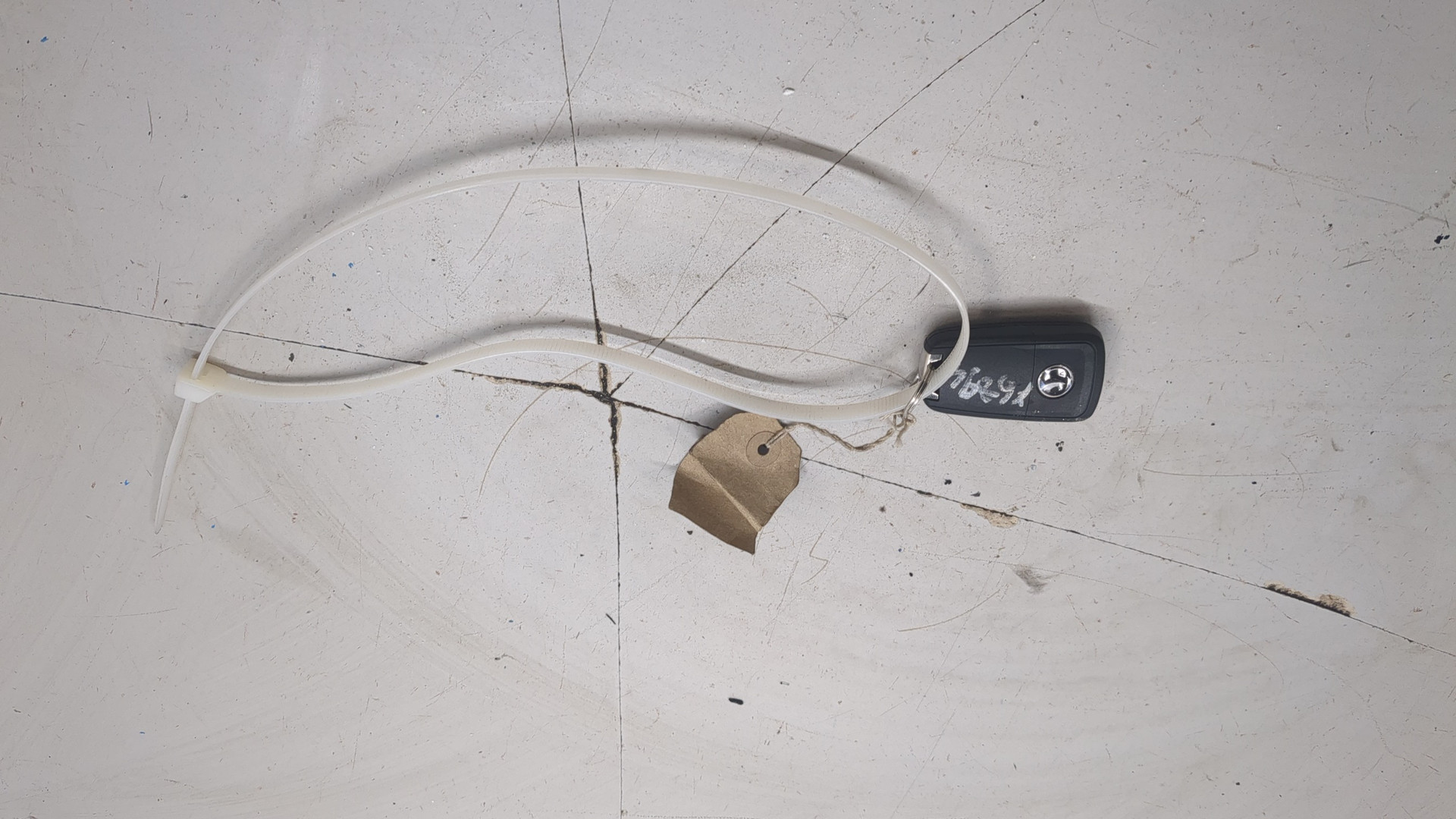 Ключ зажигания