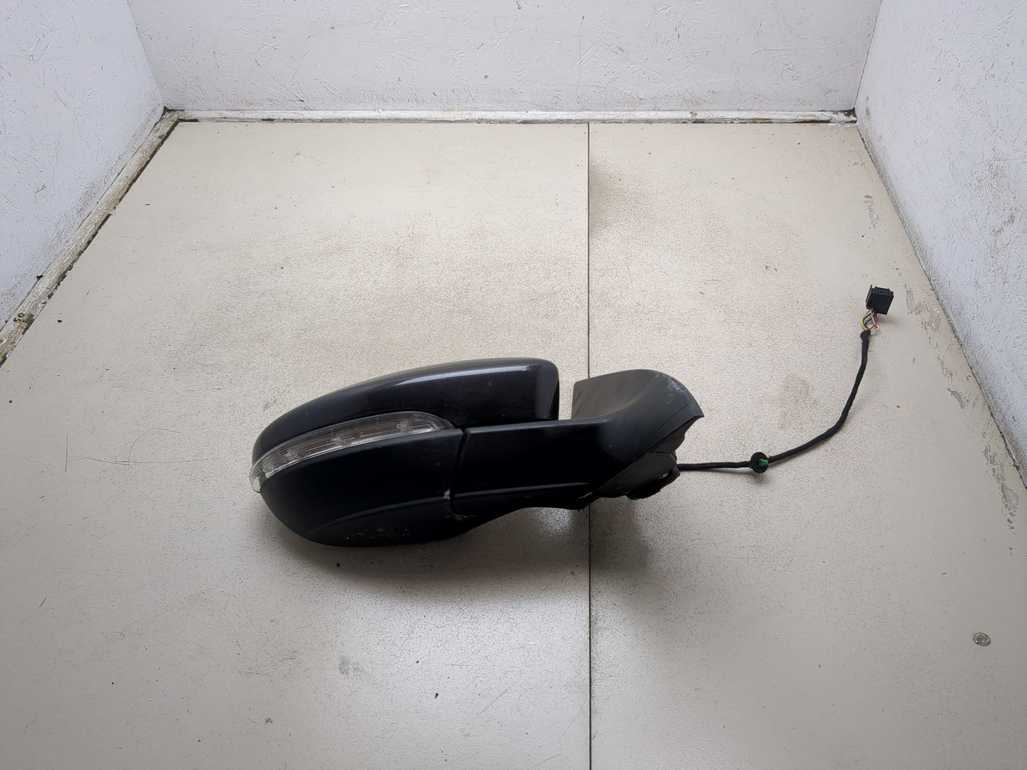 Зеркало правое электрическое