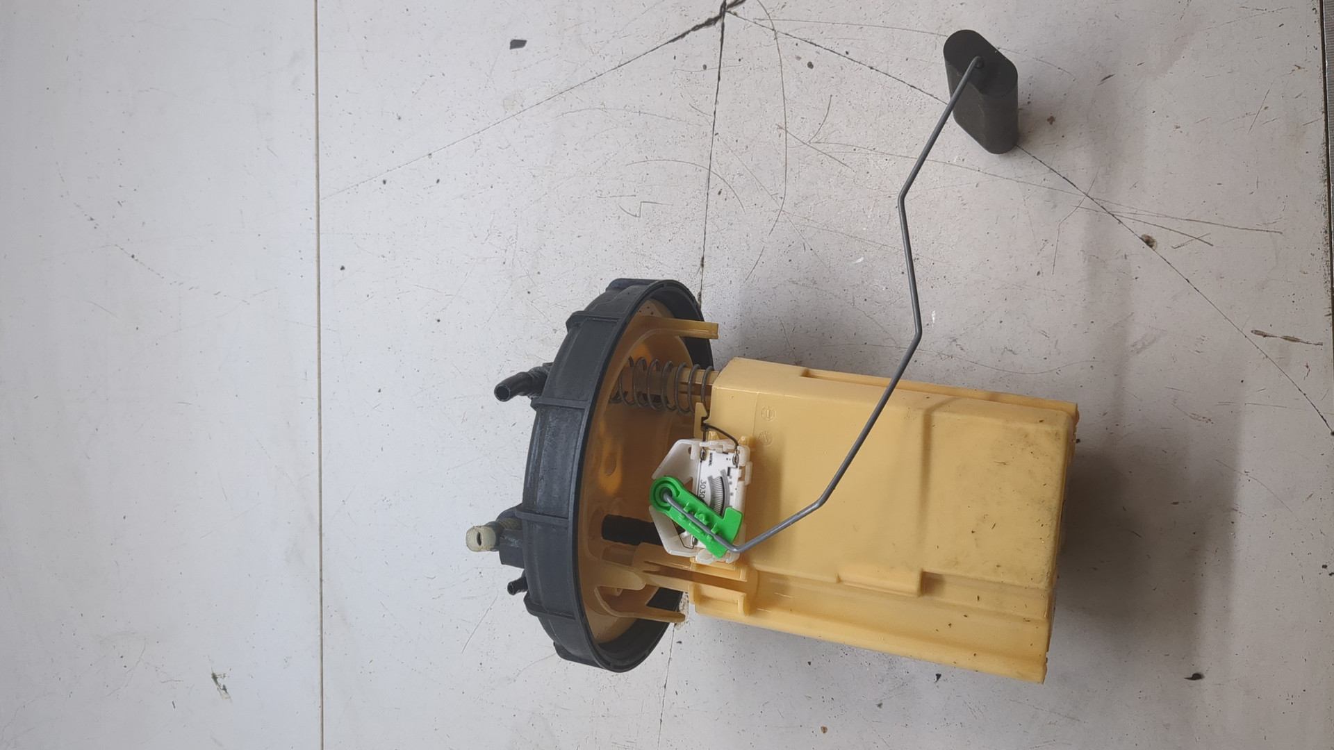 Насос топливный электрический