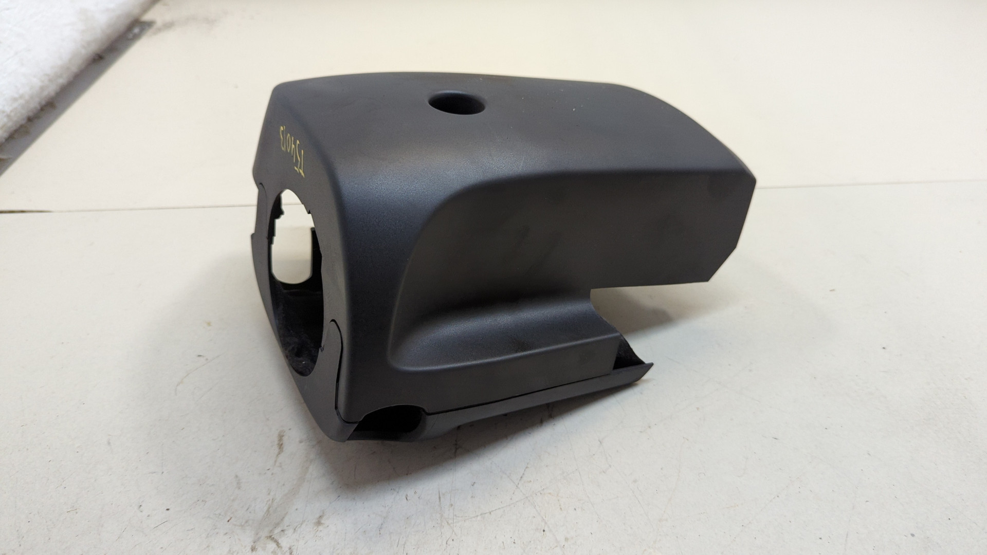 Кожух рулевой колонки