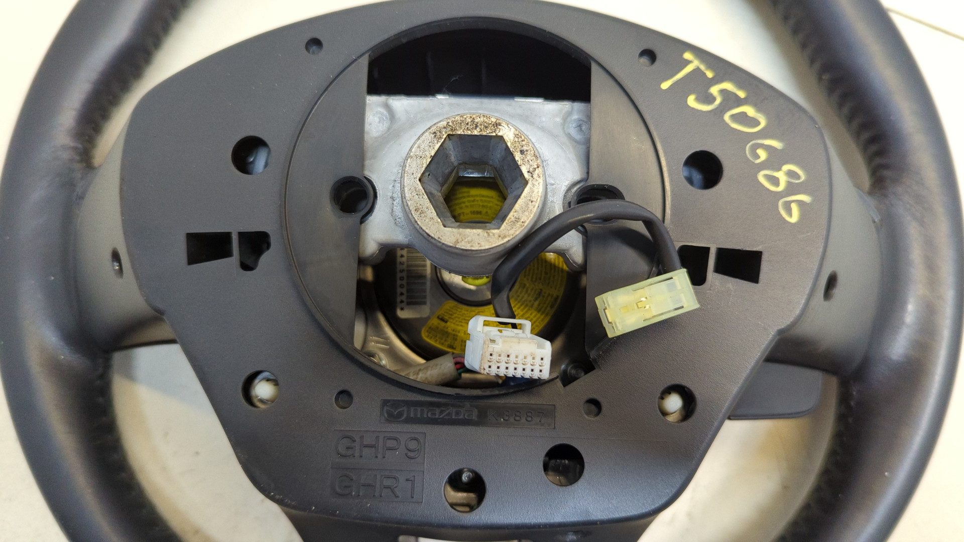 Рулевое колесо (руль)