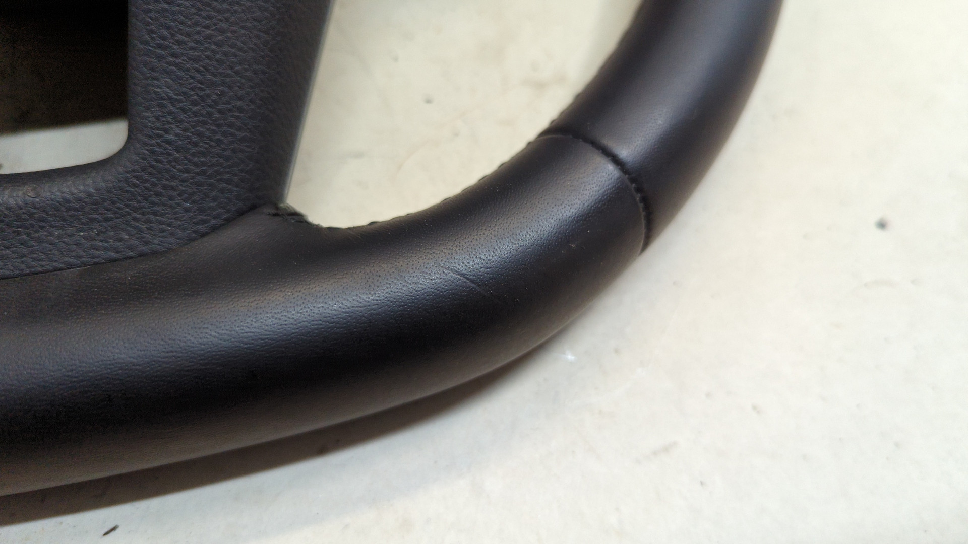 Рулевое колесо (руль)