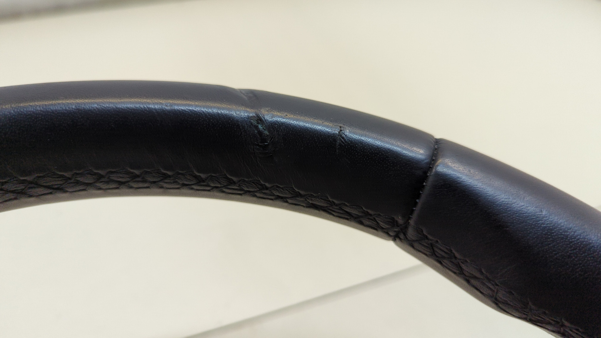 Рулевое колесо (руль)