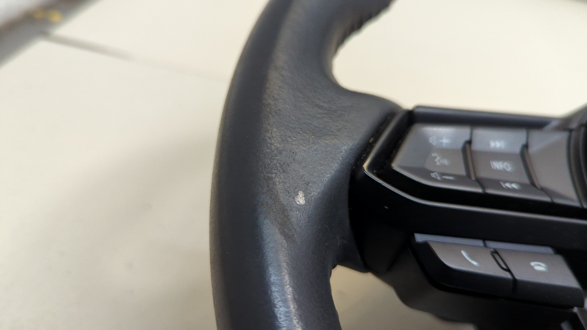 Рулевое колесо (руль)