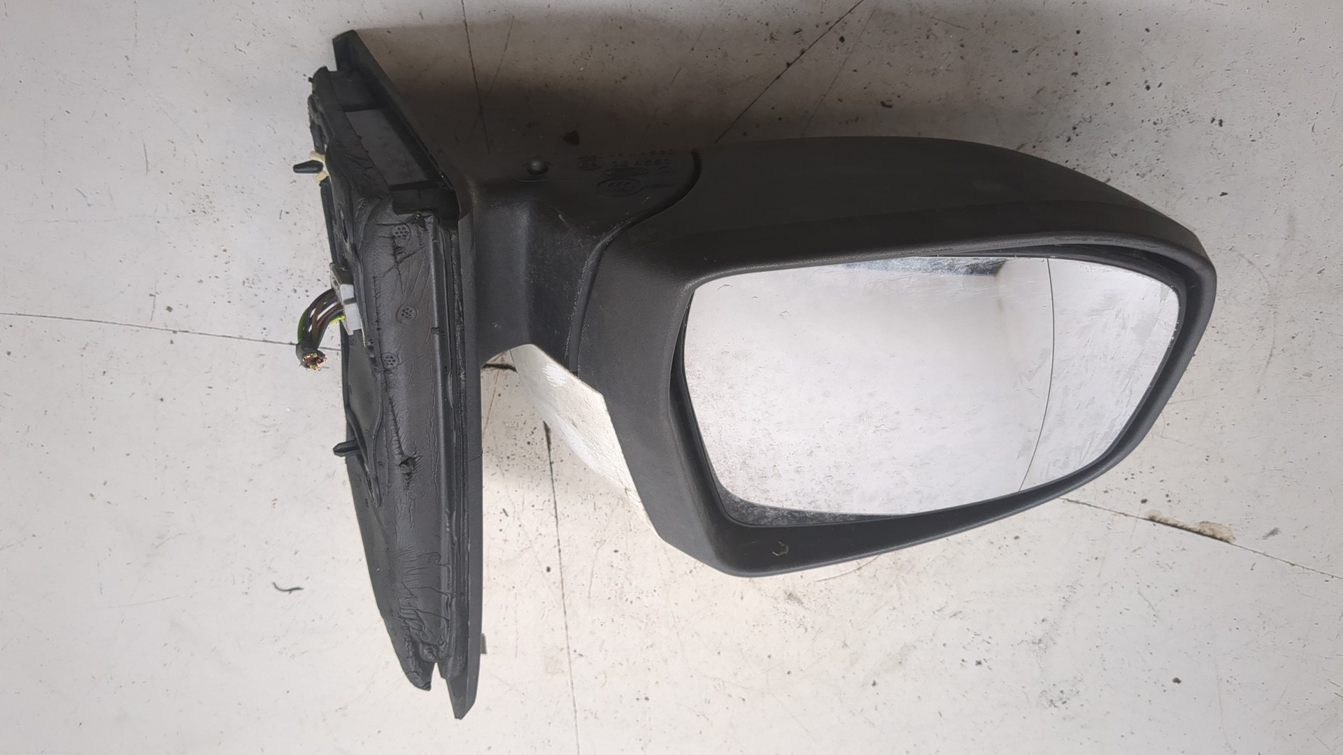 Зеркало левое электрическое