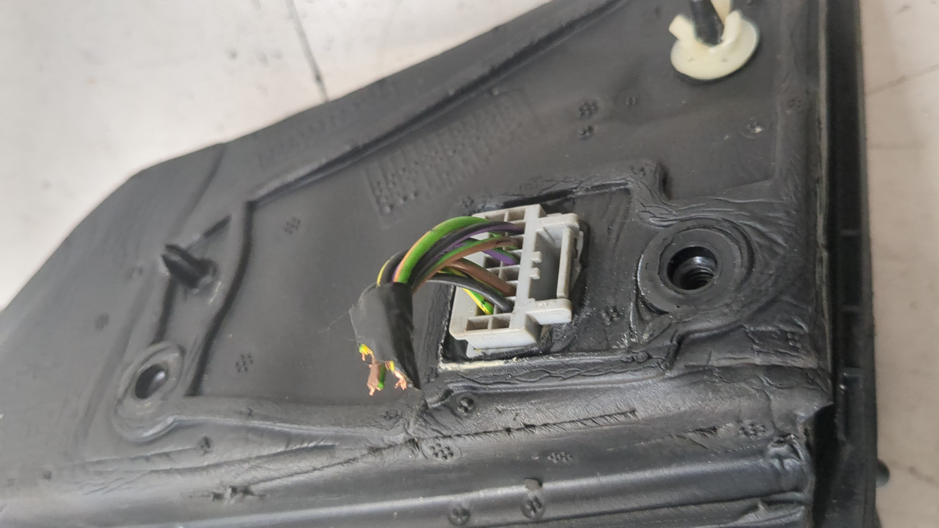 Зеркало левое электрическое