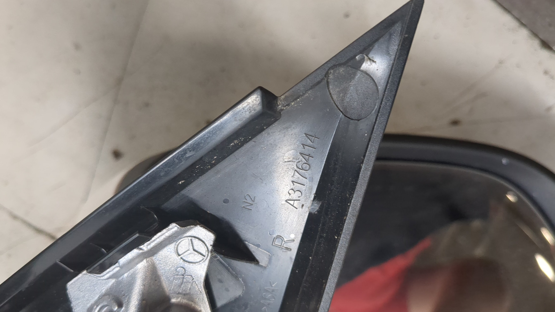 Зеркало правое электрическое