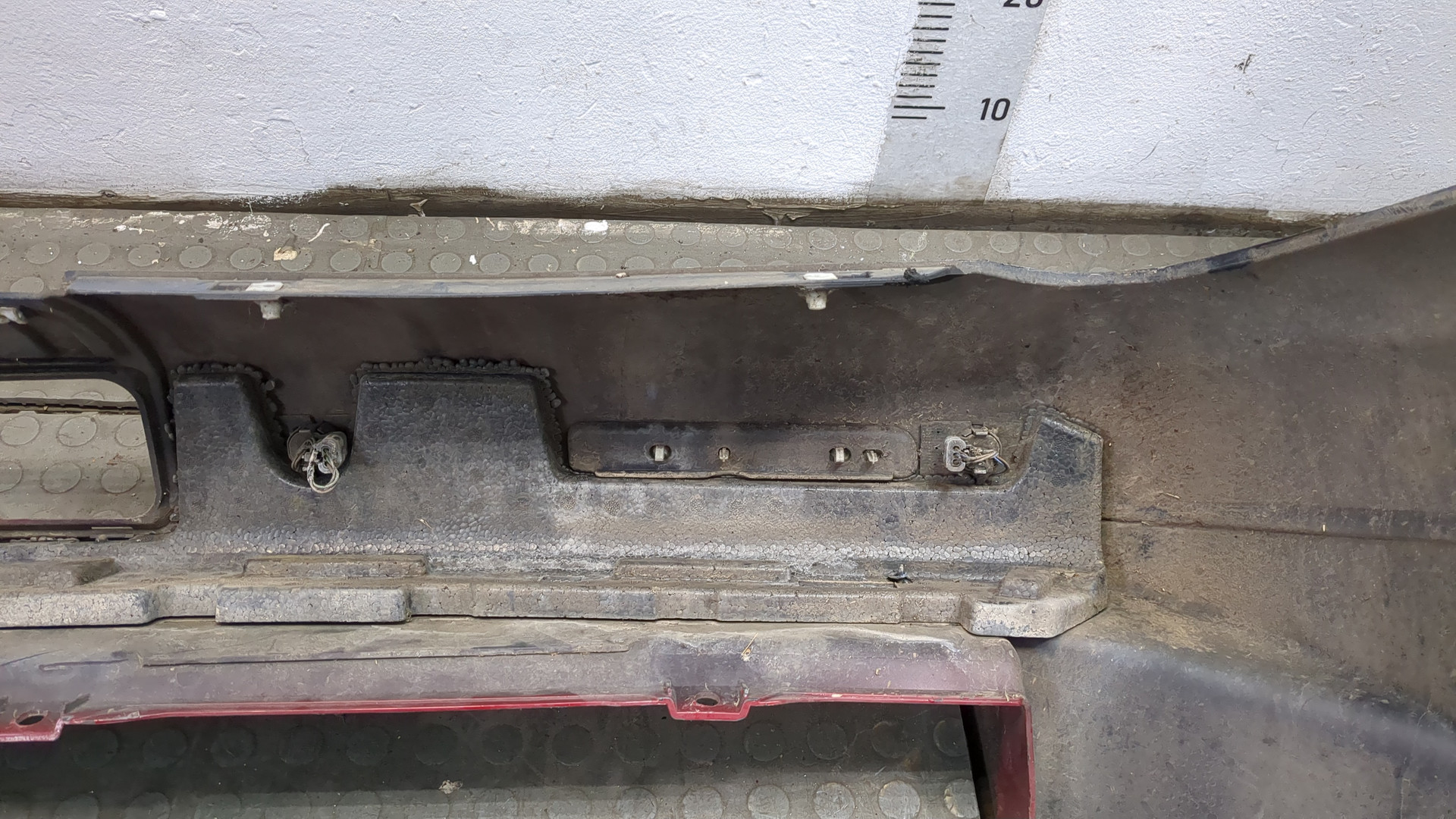 Бампер задний