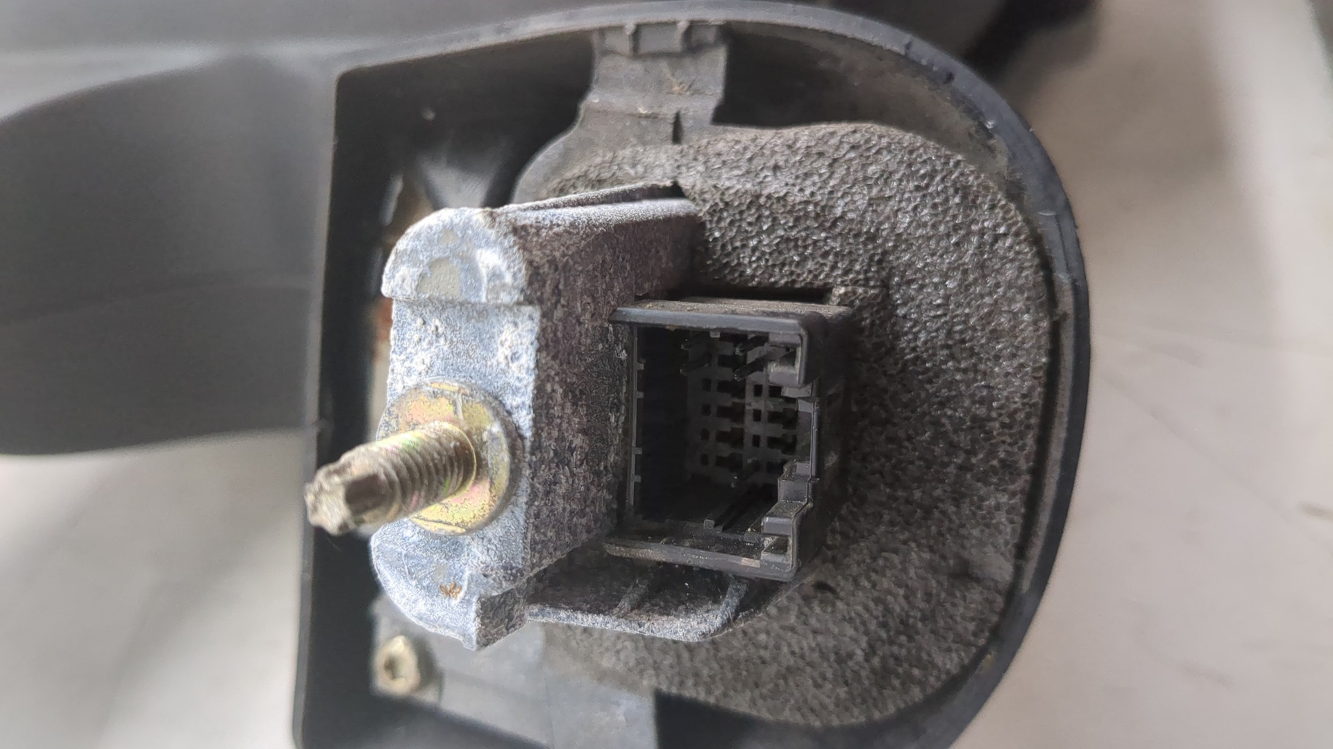 Зеркало правое электрическое