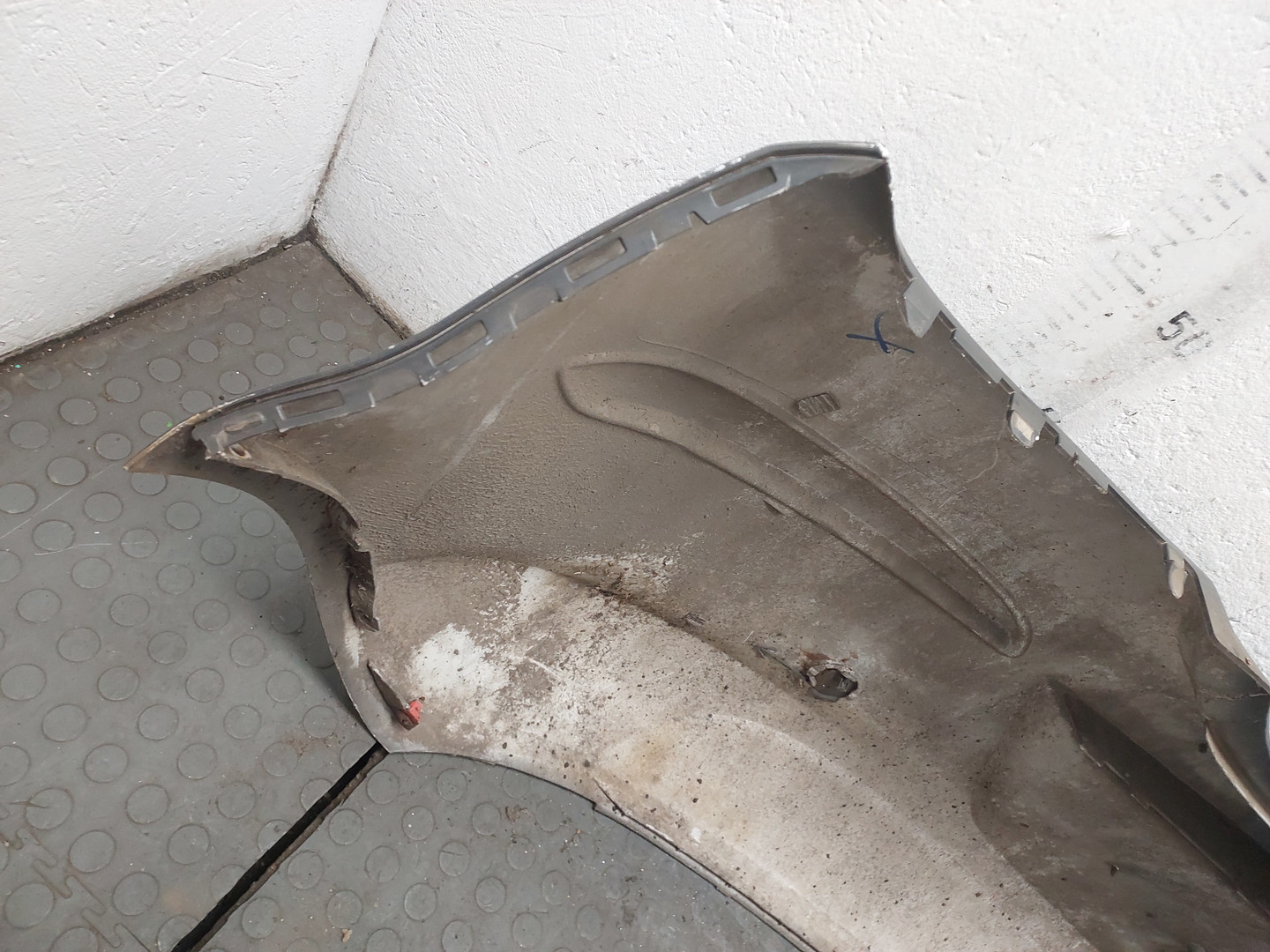 Бампер задний