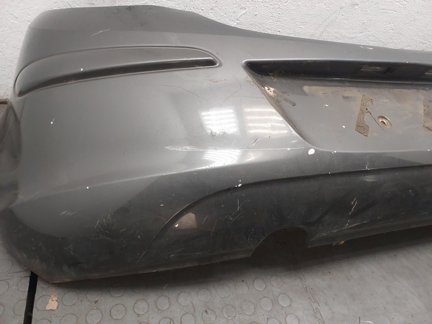 Бампер задний