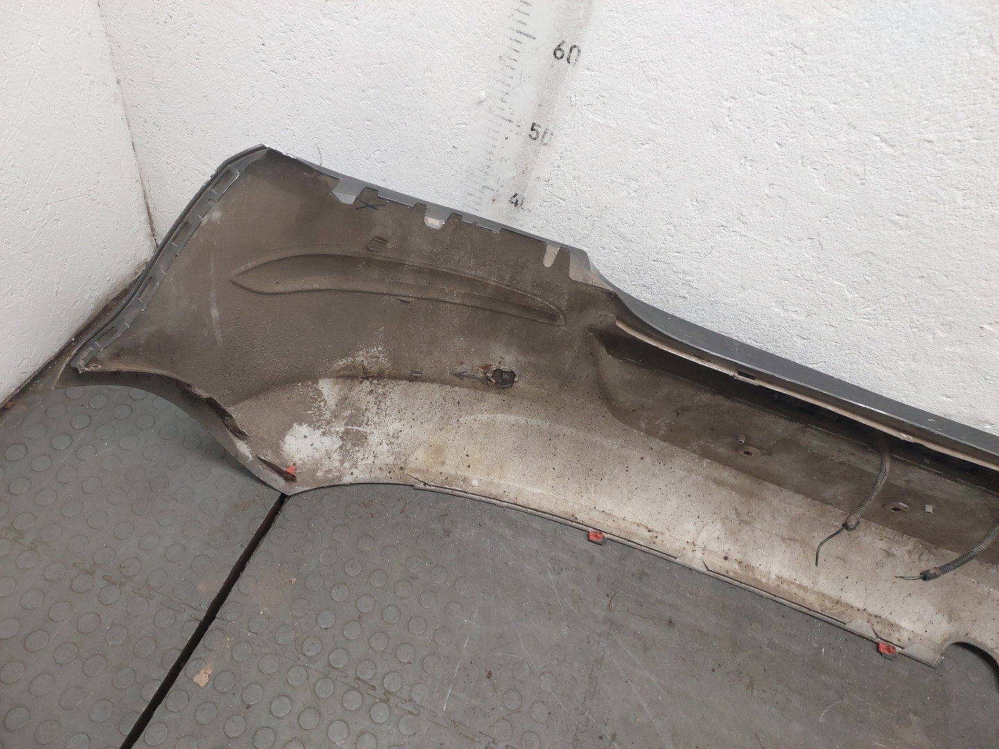 Бампер задний