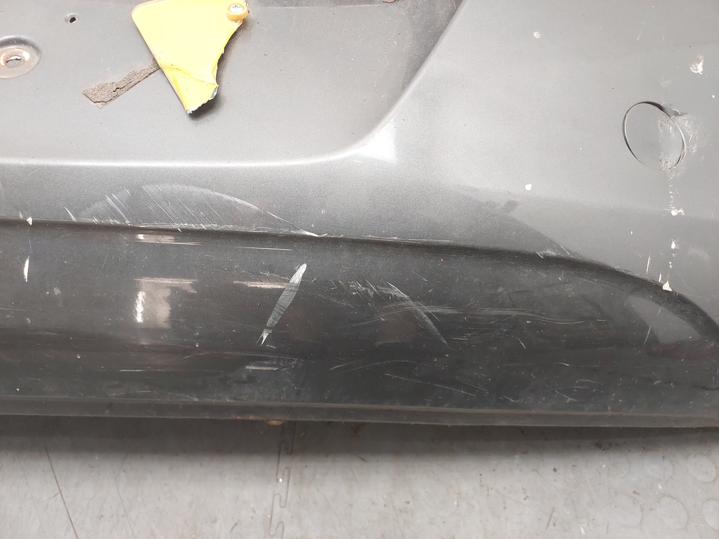 Бампер задний