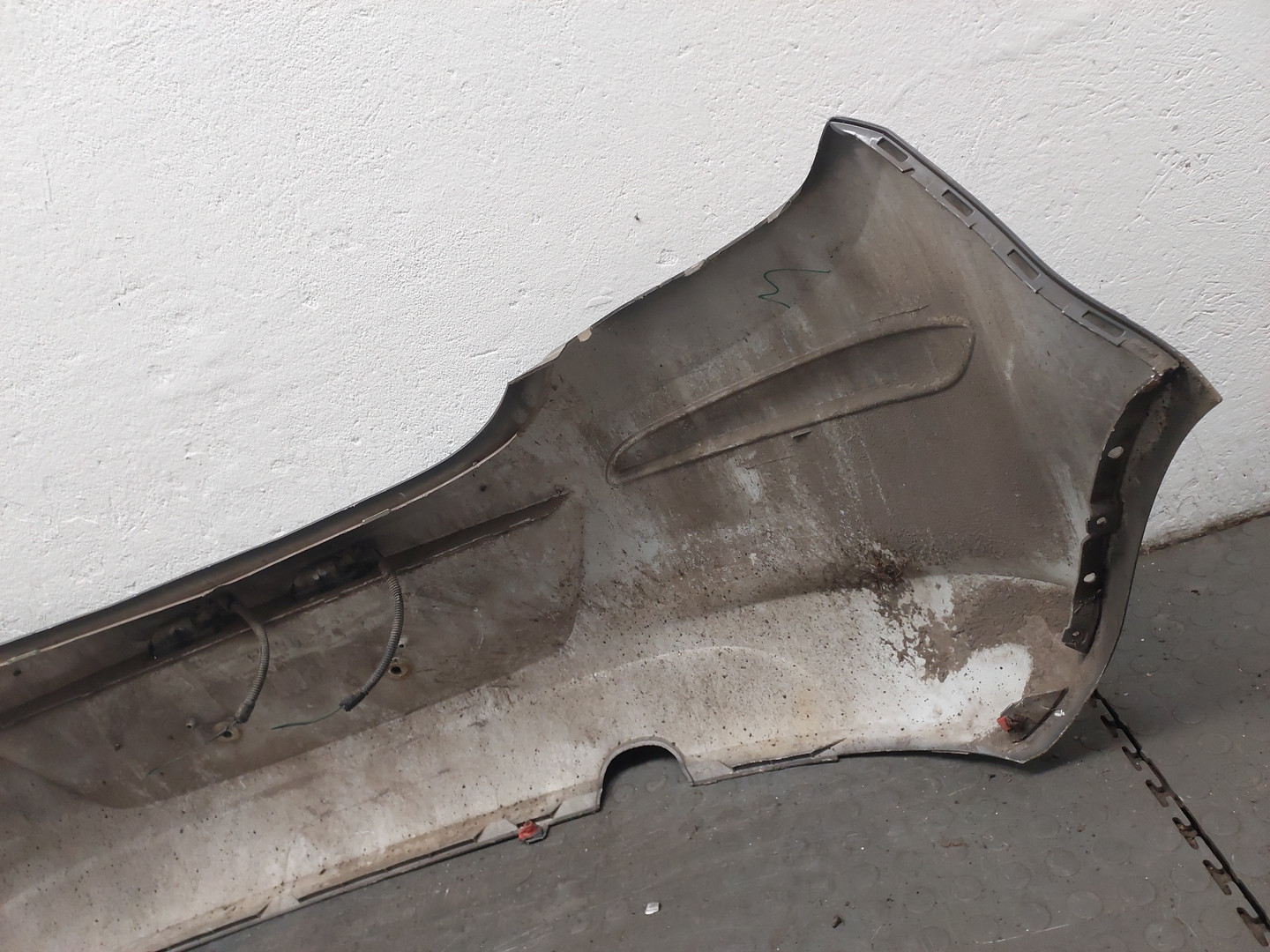 Бампер задний