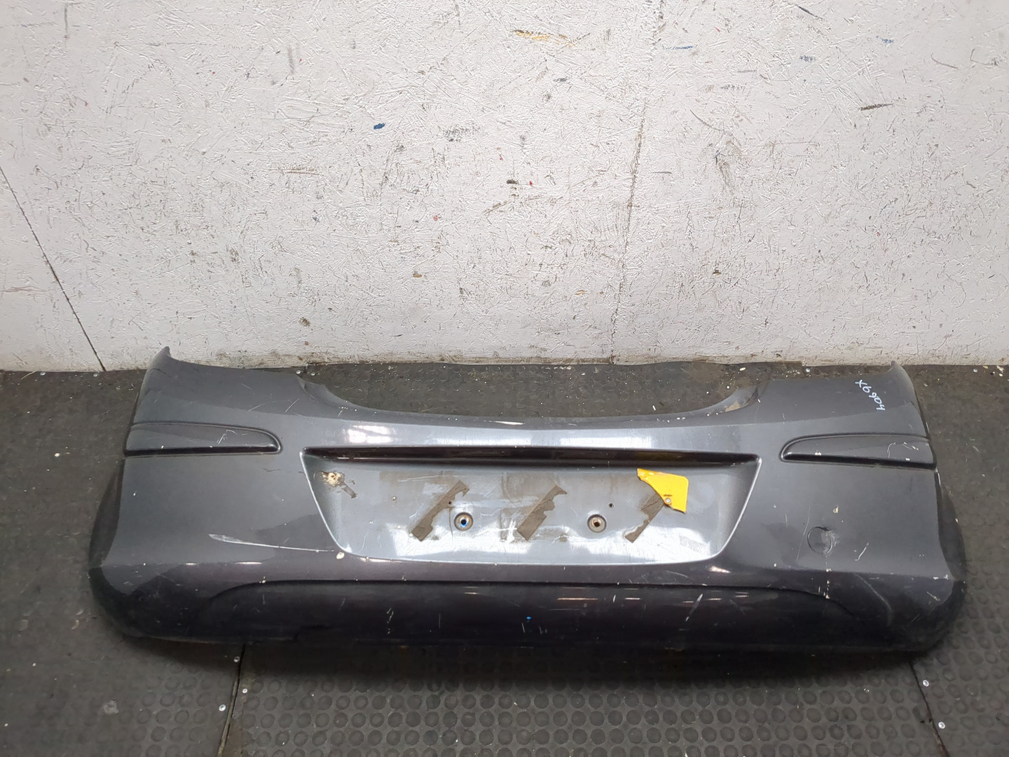 Бампер задний