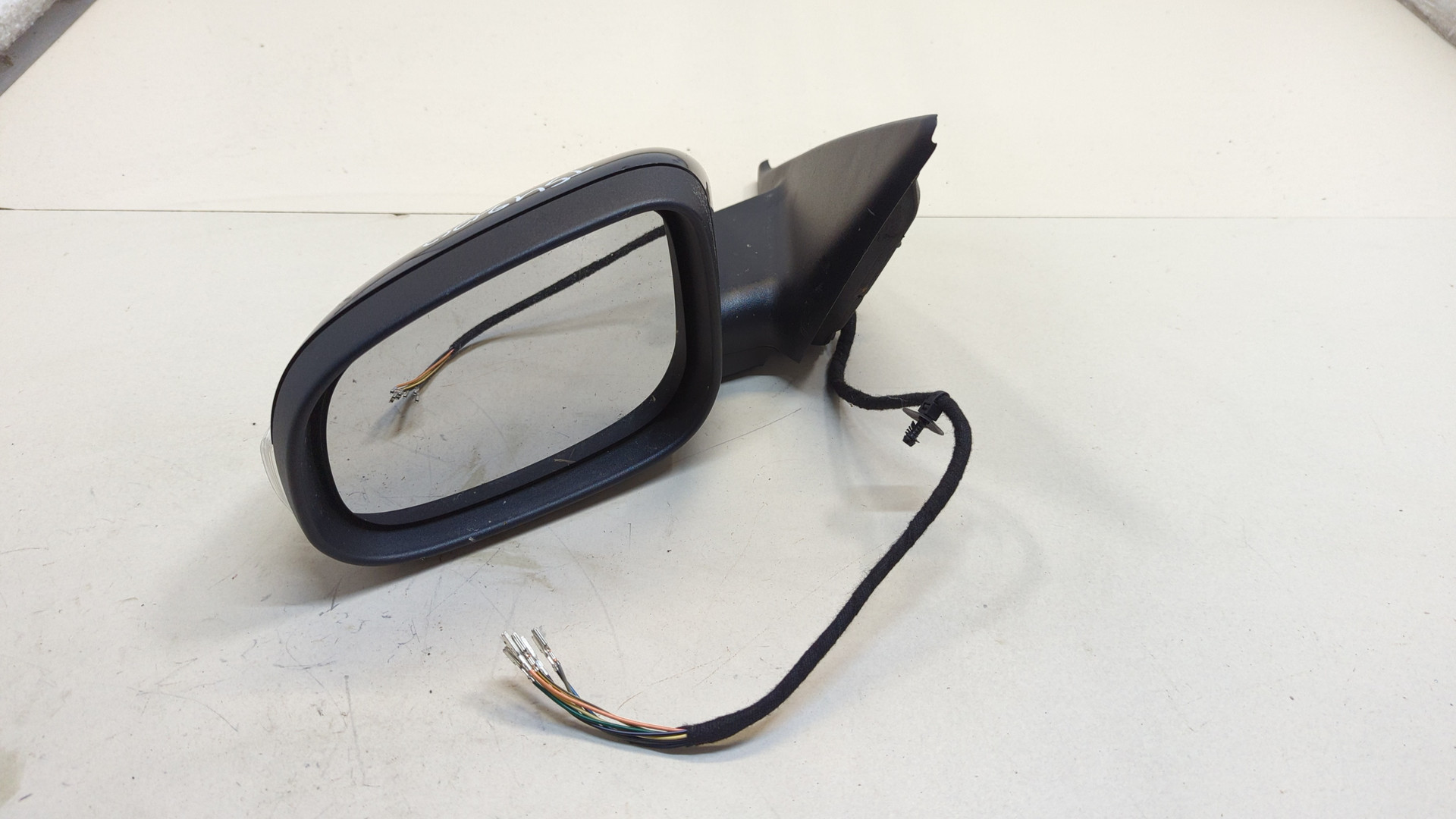 Зеркало левое электрическое