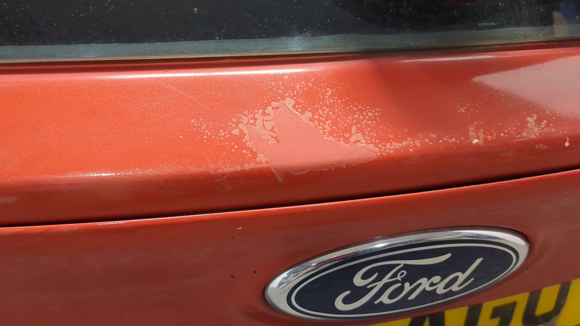 Дверь багажника