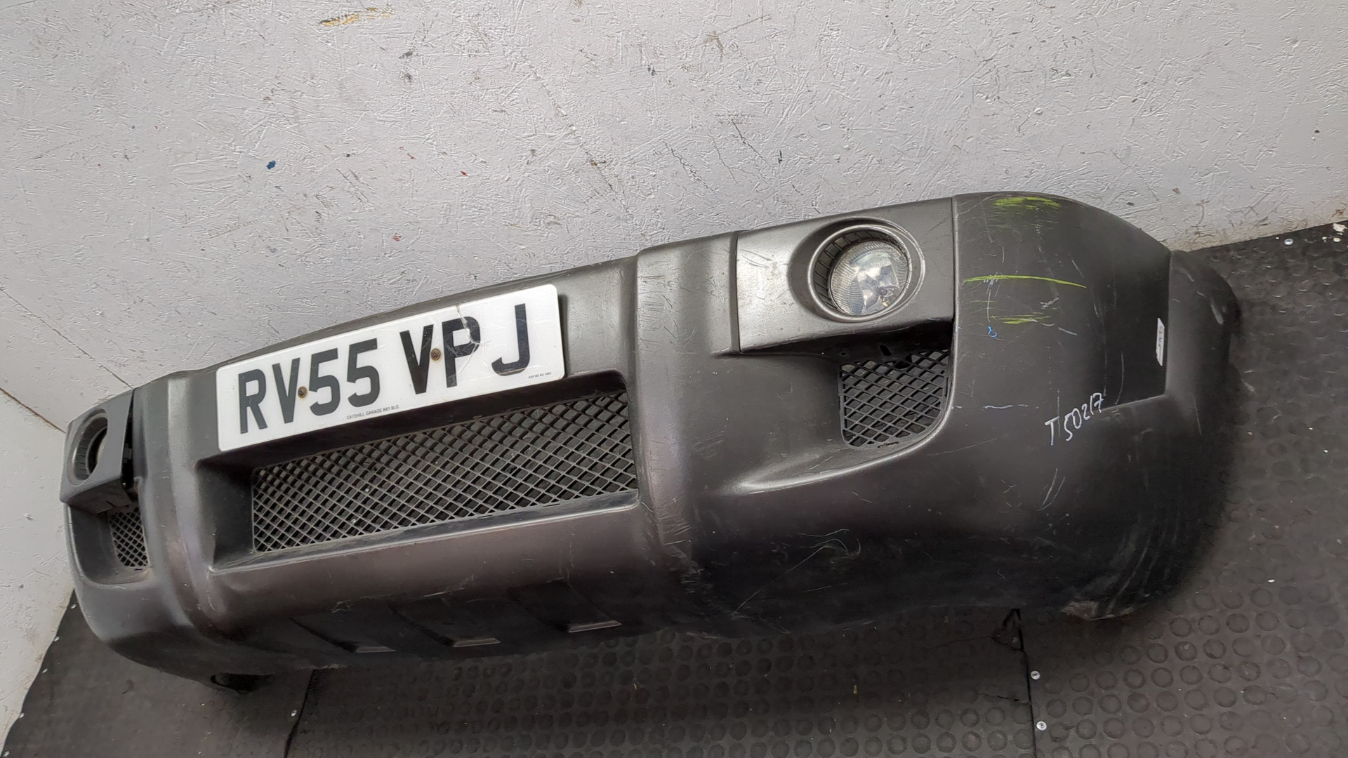 Бампер передний