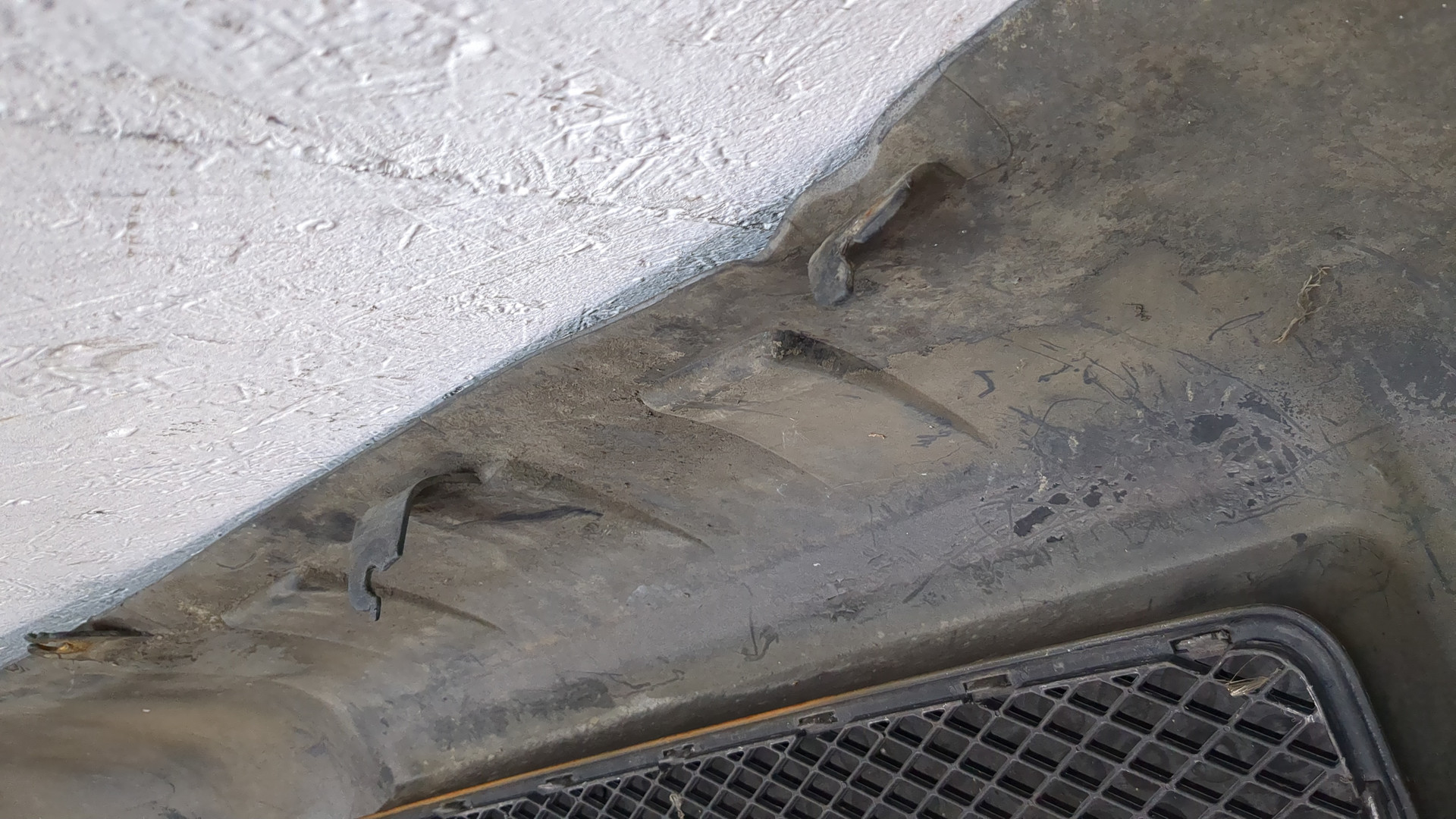 Бампер передний