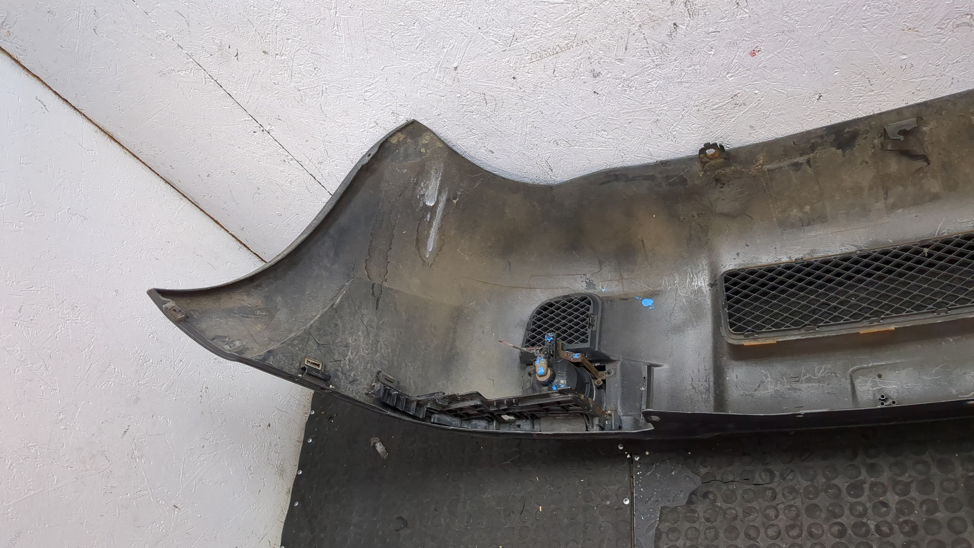 Бампер передний