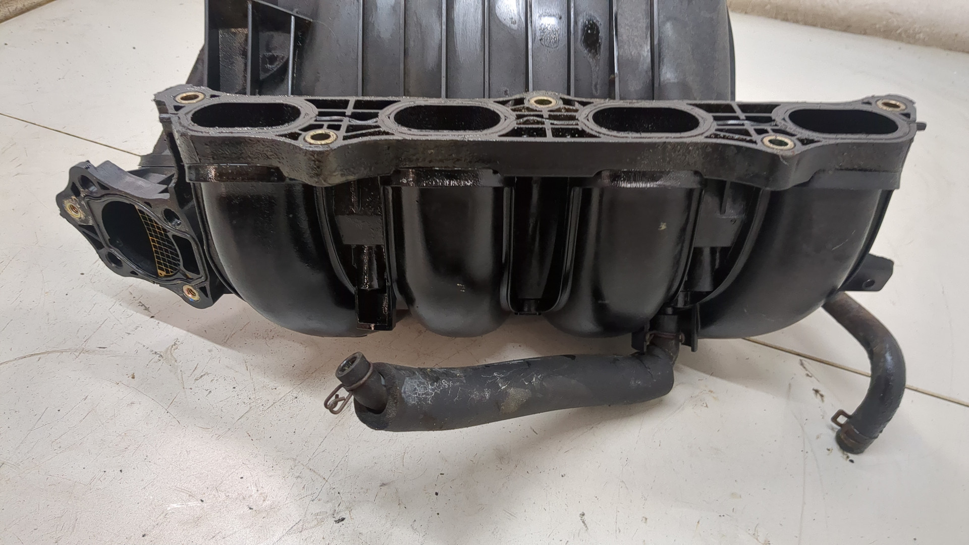 Коллектор впускной