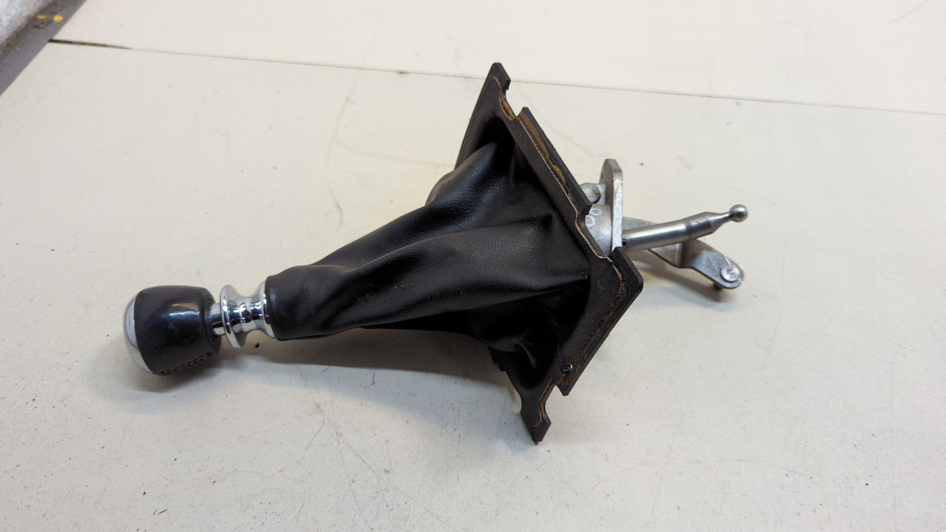 Кулиса МКПП / АКПП