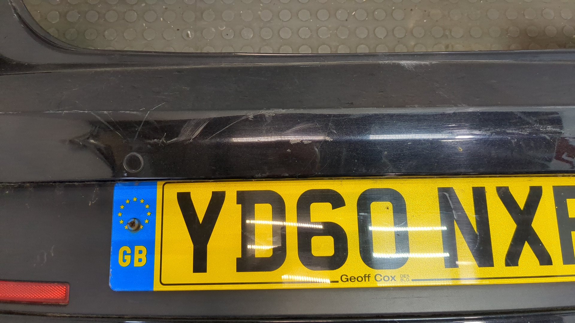 Бампер задний